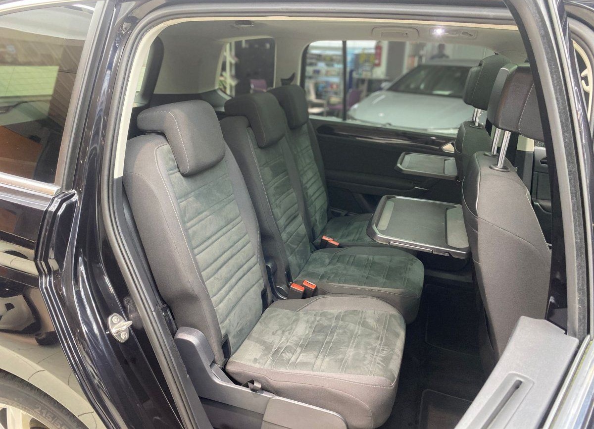 Volkswagen Touran 2.0 TDI Highline Pano Navi LedLenkr. Scha foto 18