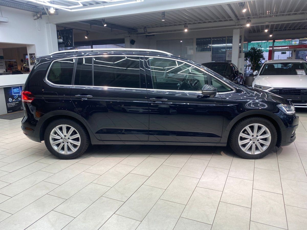 Volkswagen Touran 2.0 TDI Highline Pano Navi LedLenkr. Scha foto 8