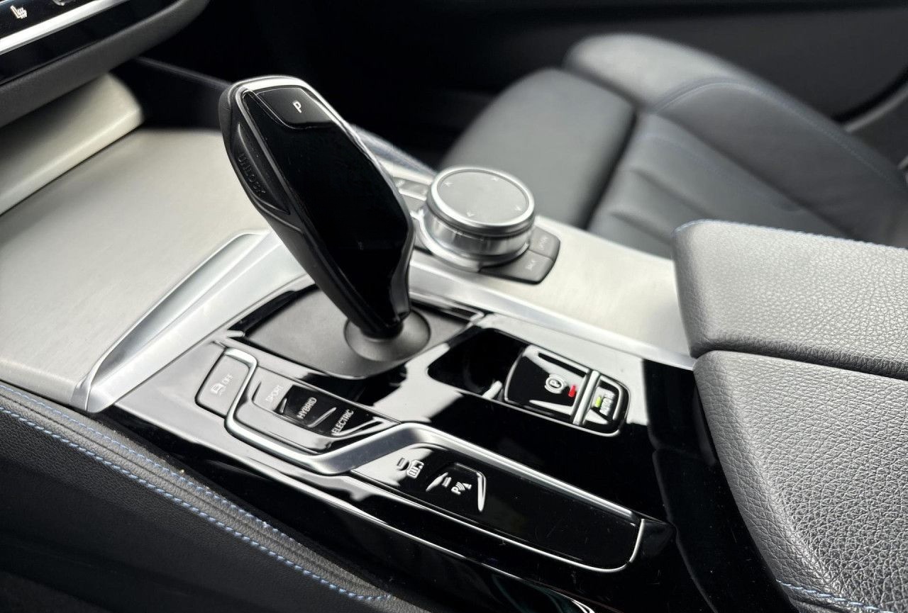 BMW 530e xDr T M SPORT Laser,AHK,HUD,Kam,HiFi,DAPro foto 11