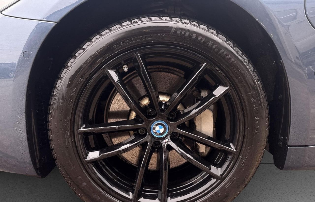 BMW 530e xDr T M SPORT Laser,AHK,HUD,Kam,HiFi,DAPro foto 16