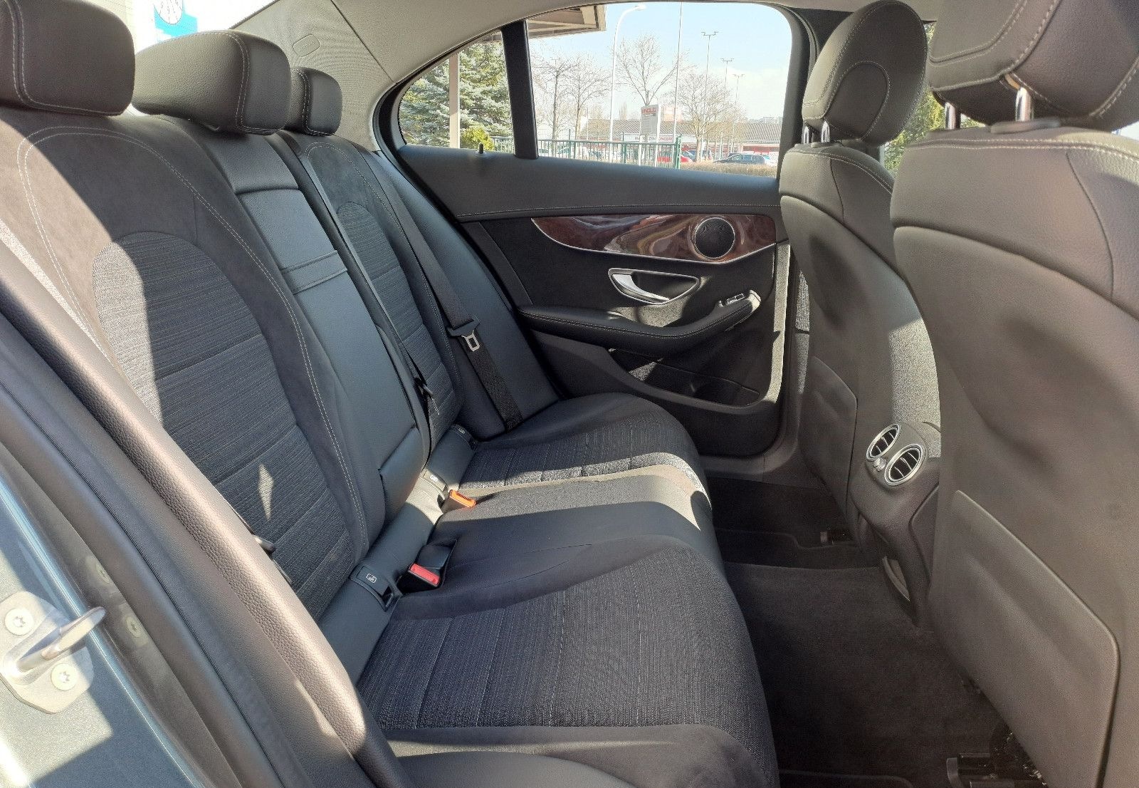 Mercedes-Benz C 180 Avantgarde (LED, Kamera, Navi,Sitzheizung) foto 14
