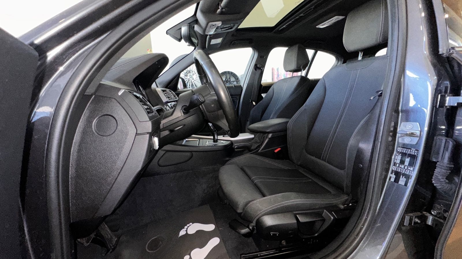 BMW 120d Limousine  Edition M Sport foto 14