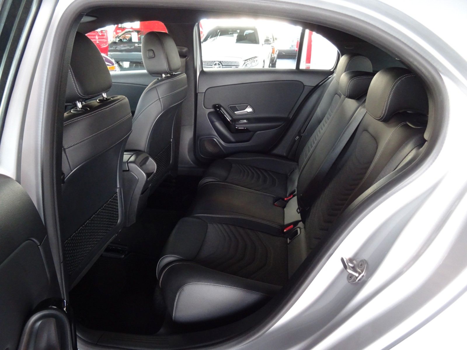 Mercedes-Benz A 180 d Style/ Autom/ Navi/ LED/ PDC+Kamera/ AHK foto 13