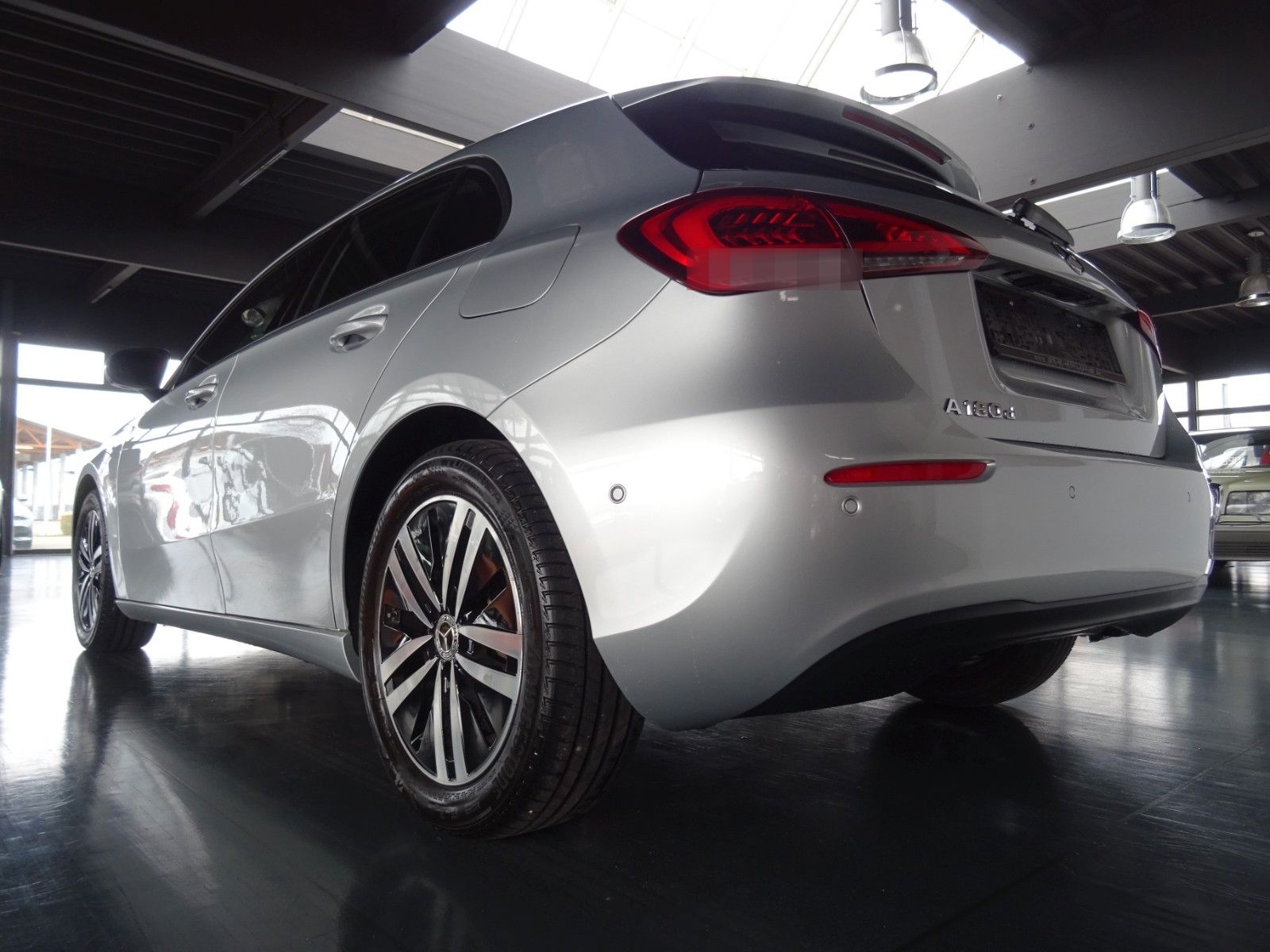 Mercedes-Benz A 180 d Style/ Autom/ Navi/ LED/ PDC+Kamera/ AHK foto 16