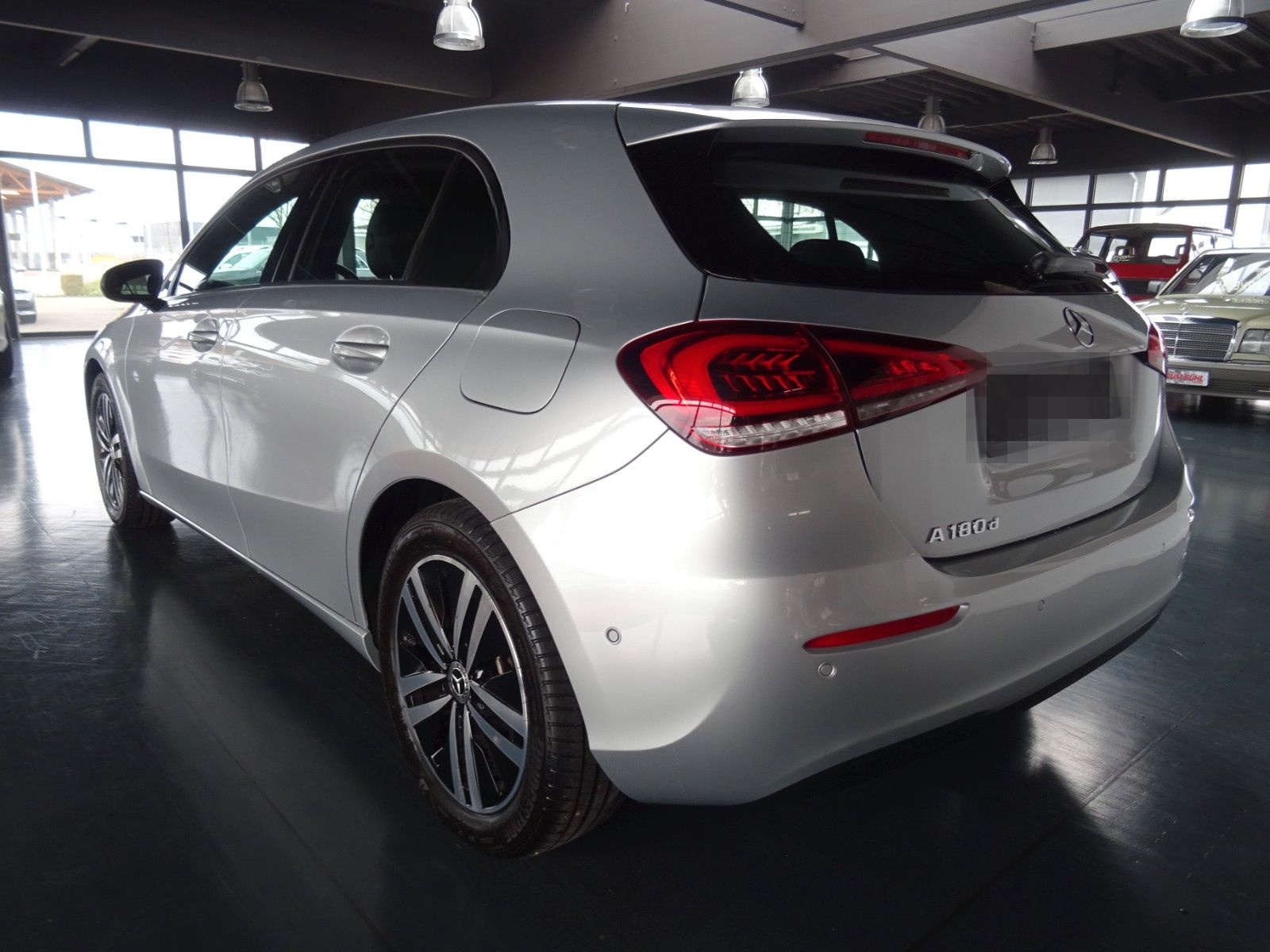 Mercedes-Benz A 180 d Style/ Autom/ Navi/ LED/ PDC+Kamera/ AHK foto 17