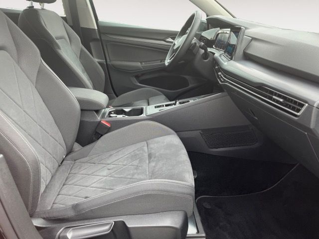 Volkswagen Golf VIII Variant 1.5 eTSI DSG Style Navi,Pano,K foto 15