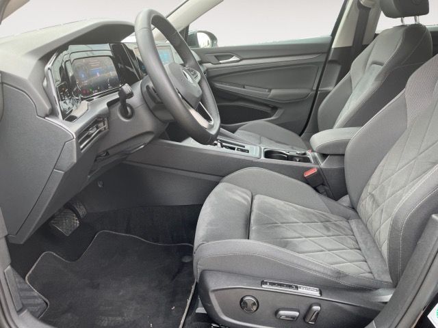 Volkswagen Golf VIII Variant 1.5 eTSI DSG Style Navi,Pano,K foto 9
