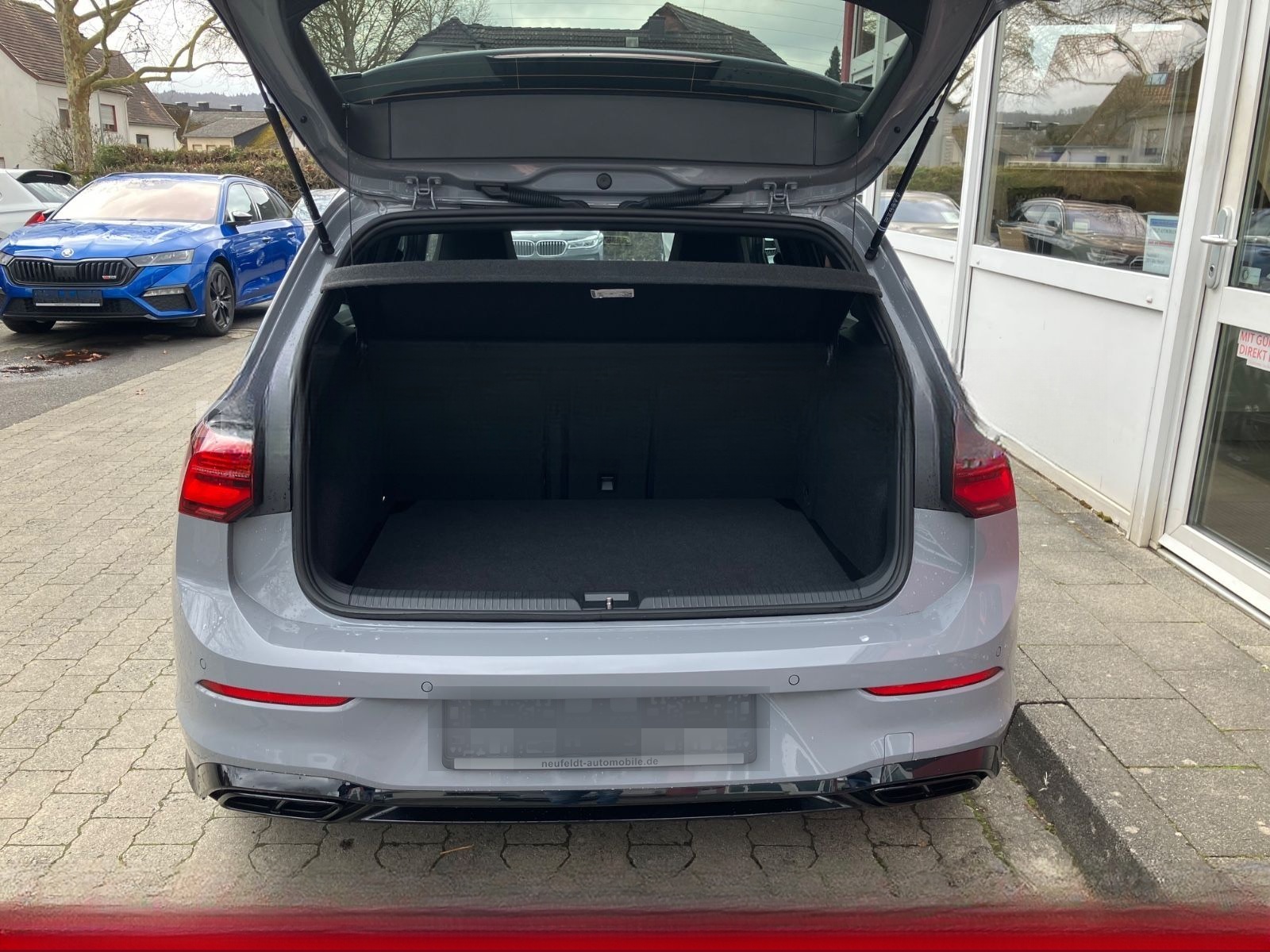 Volkswagen Golf R-Line Black Style Matrix AHK Harman Kardon foto 10