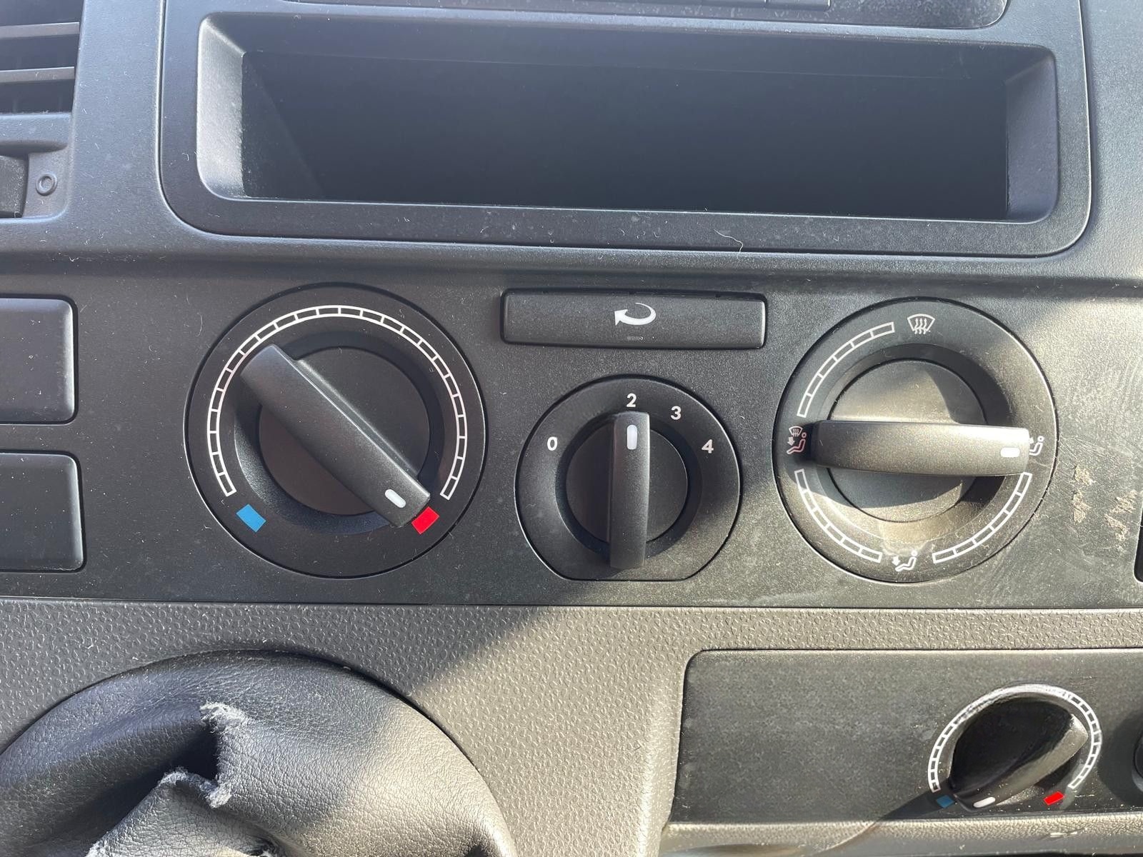 Volkswagen T5 Transporter Kasten Kombi lang 4Motion foto 17