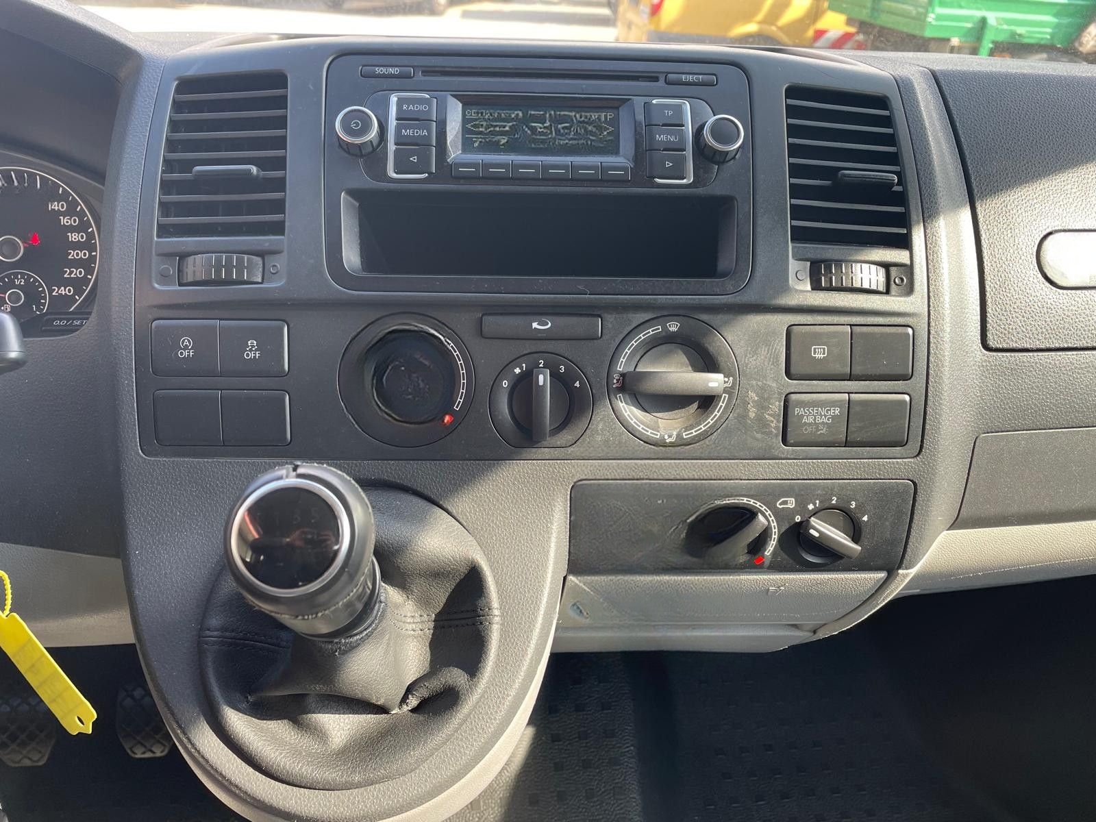 Volkswagen T5 Transporter Kasten Kombi lang 4Motion foto 18