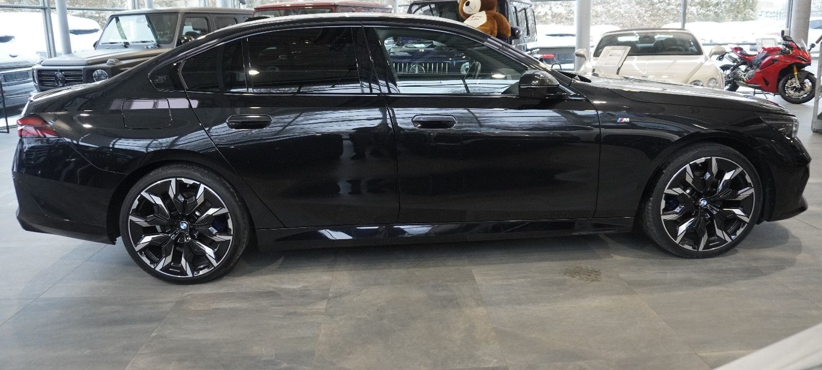 BMW 520 d xDrive M-SPORTPAKET*UVP 94 Tsd* VOLL* foto 4
