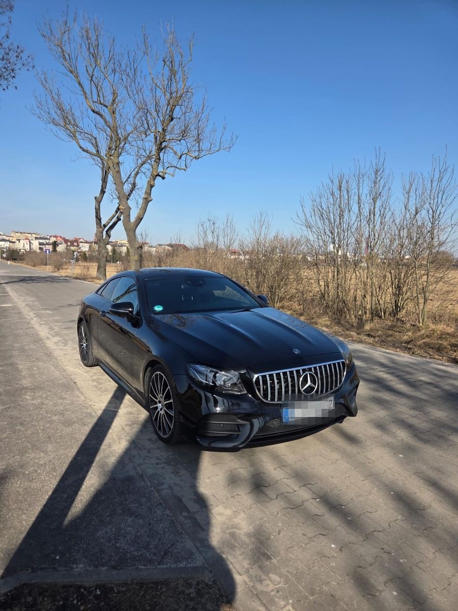Mercedes-Benz E 400 4MATIC Autom. - foto 3