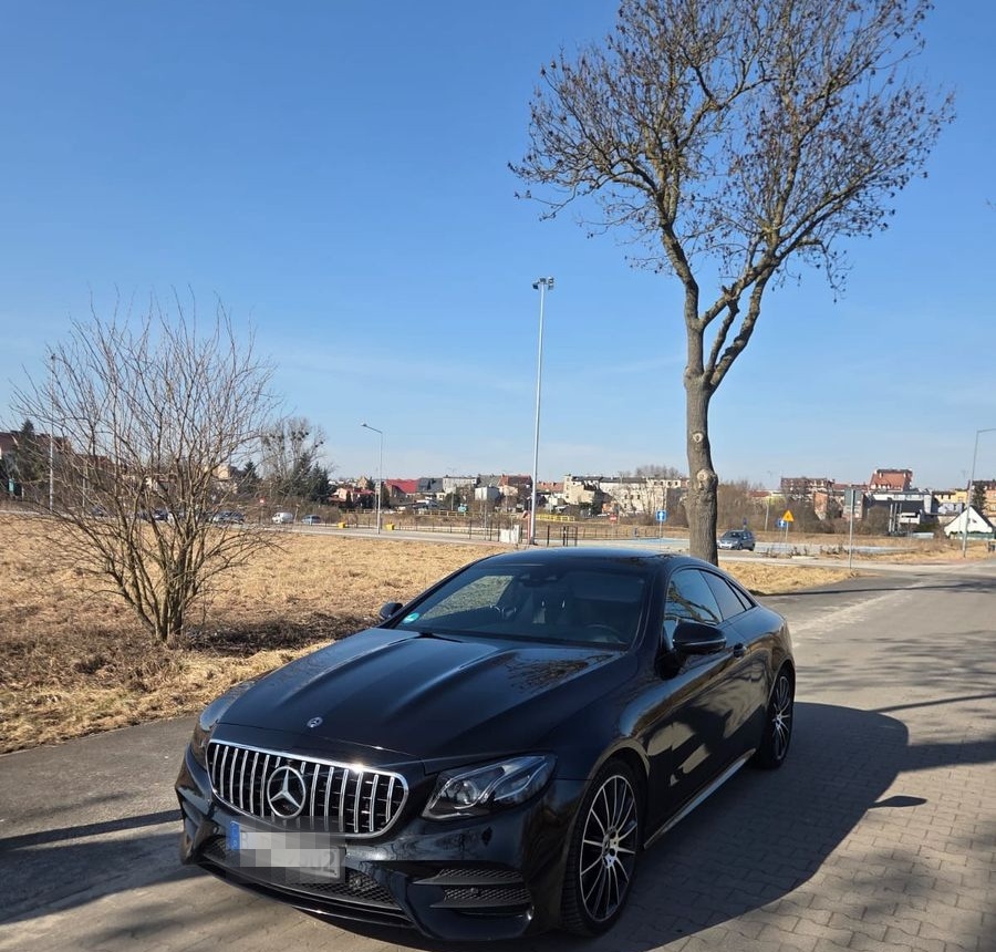 Mercedes-Benz E 400 4MATIC Autom. - foto 4
