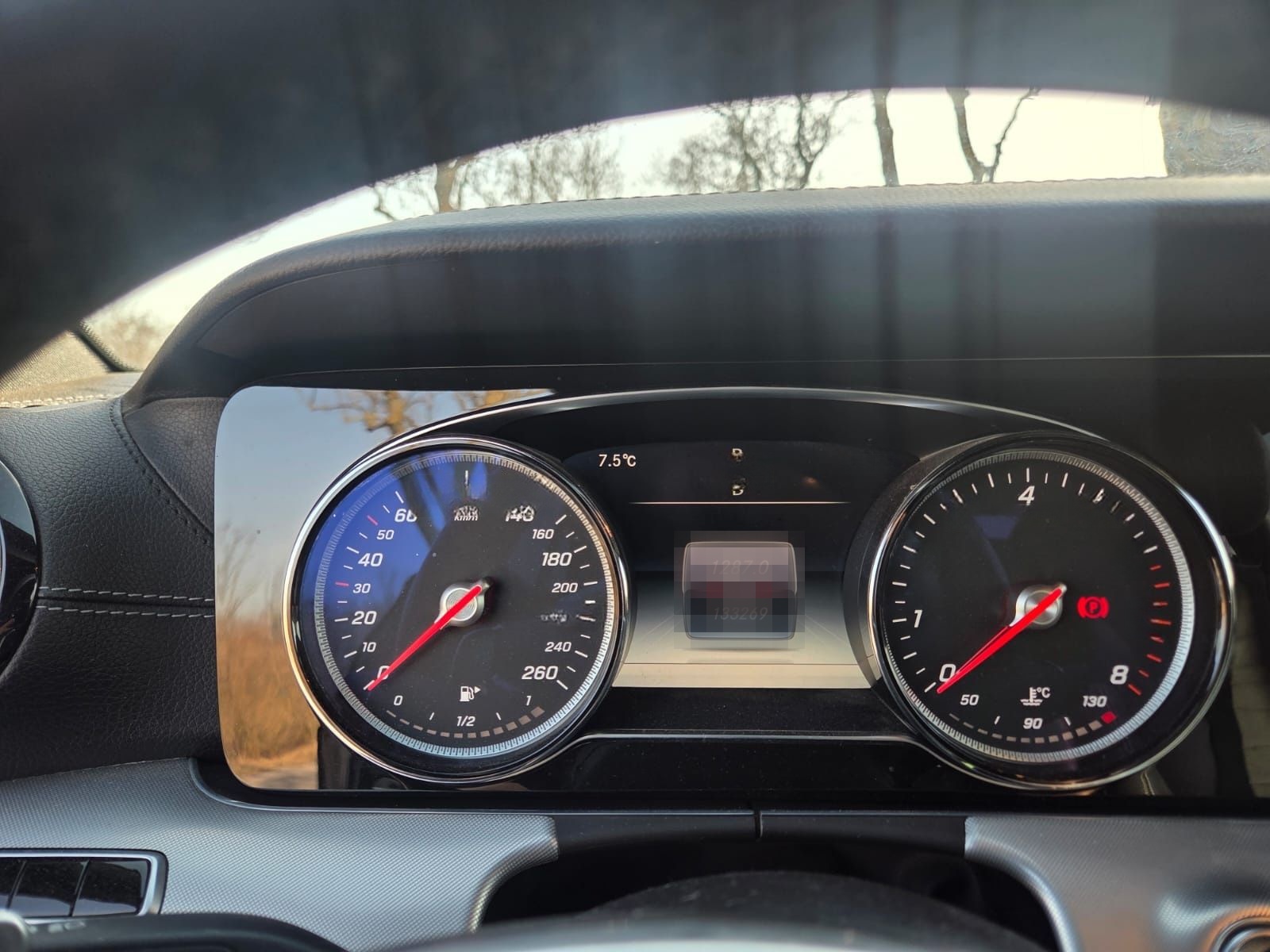 Mercedes-Benz E 400 4MATIC Autom. - foto 7