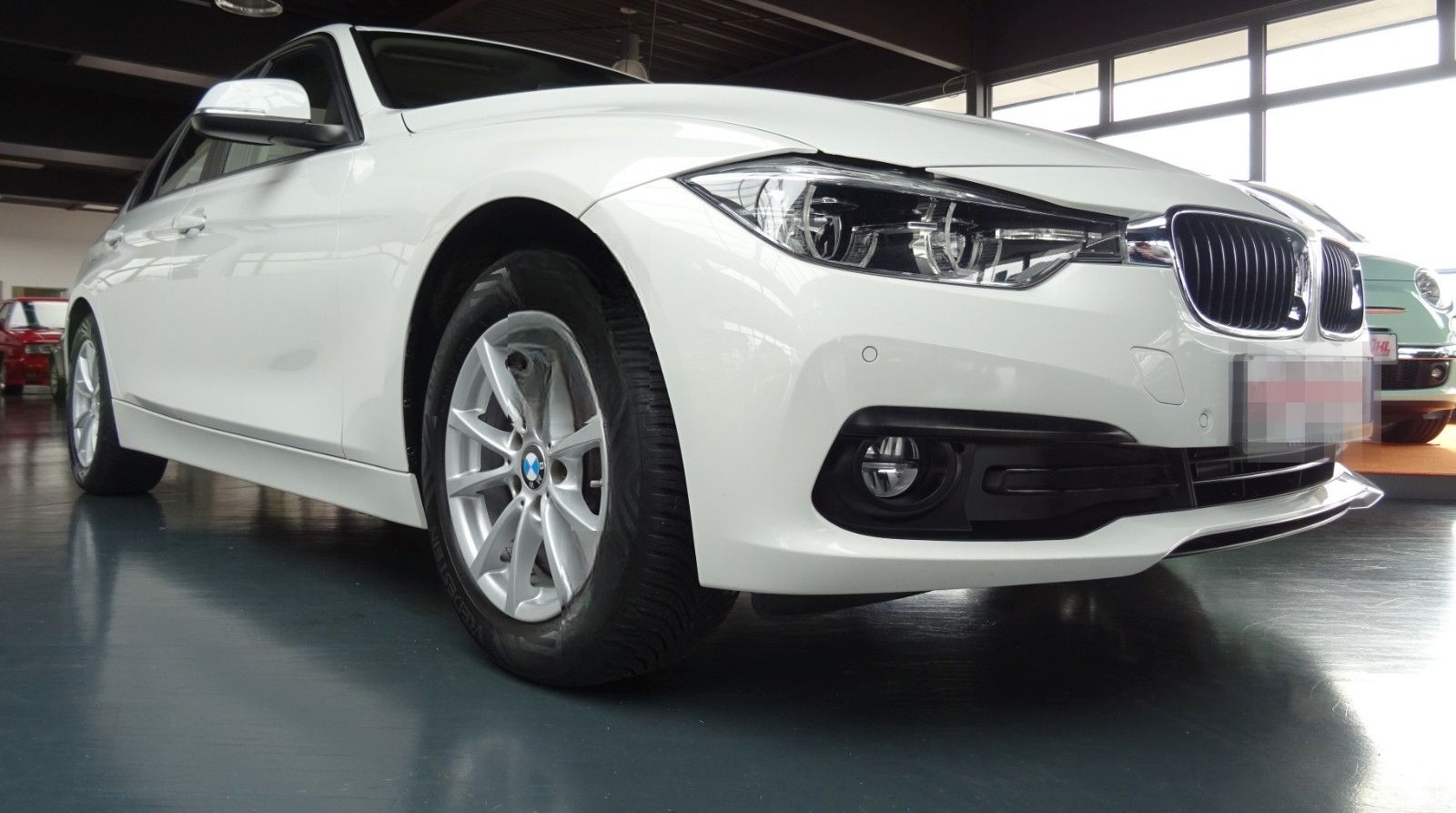 BMW 320d Advantage/ Automatik/ Navi/ LED/ PDC foto 7