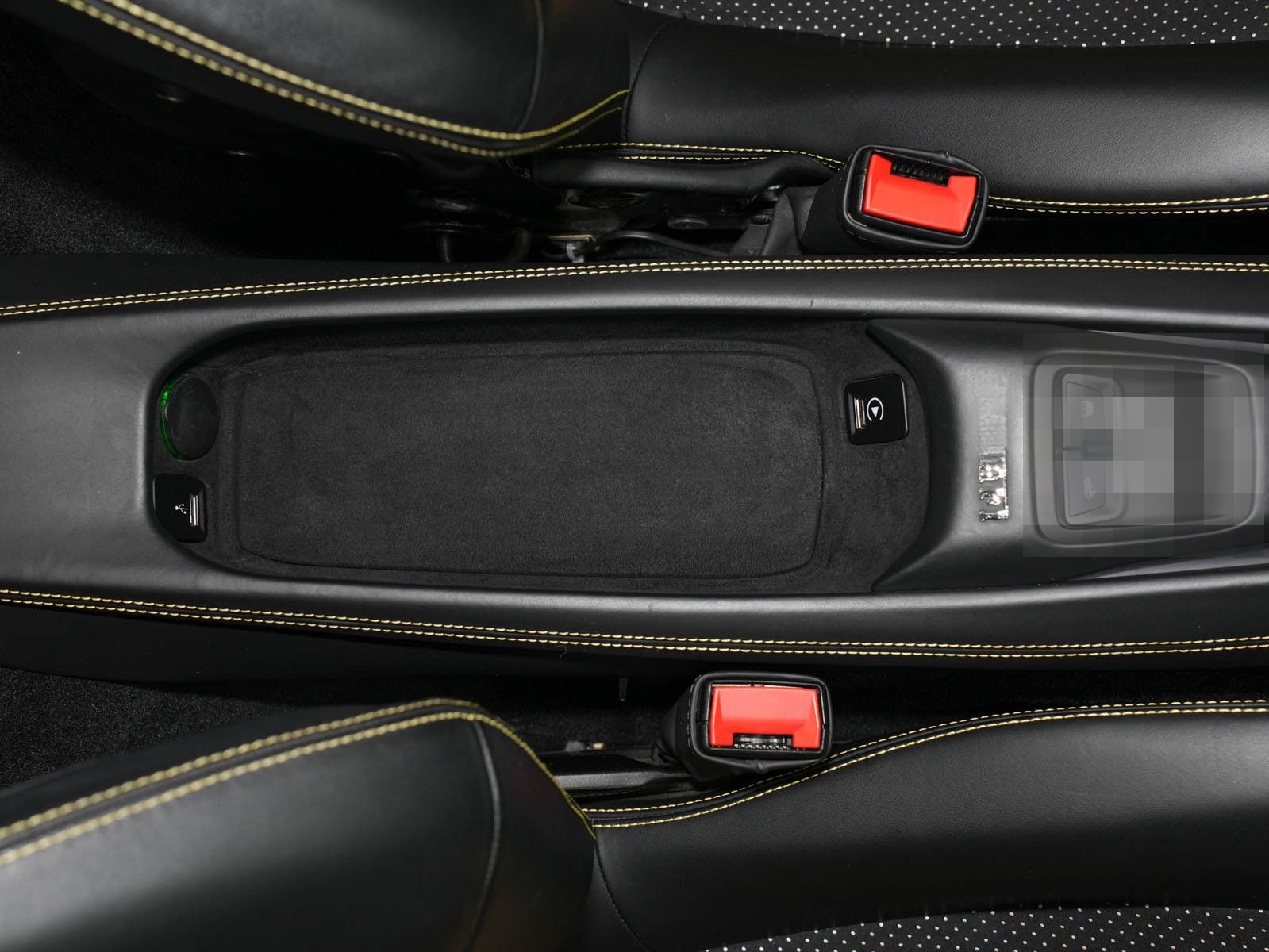 Ferrari F8 Spider - Carbon Racingsitze|Titanauspuff|JBL foto 13