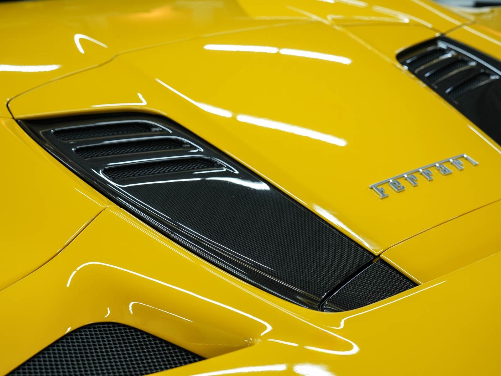 Ferrari F8 Spider - Carbon Racingsitze|Titanauspuff|JBL foto 22