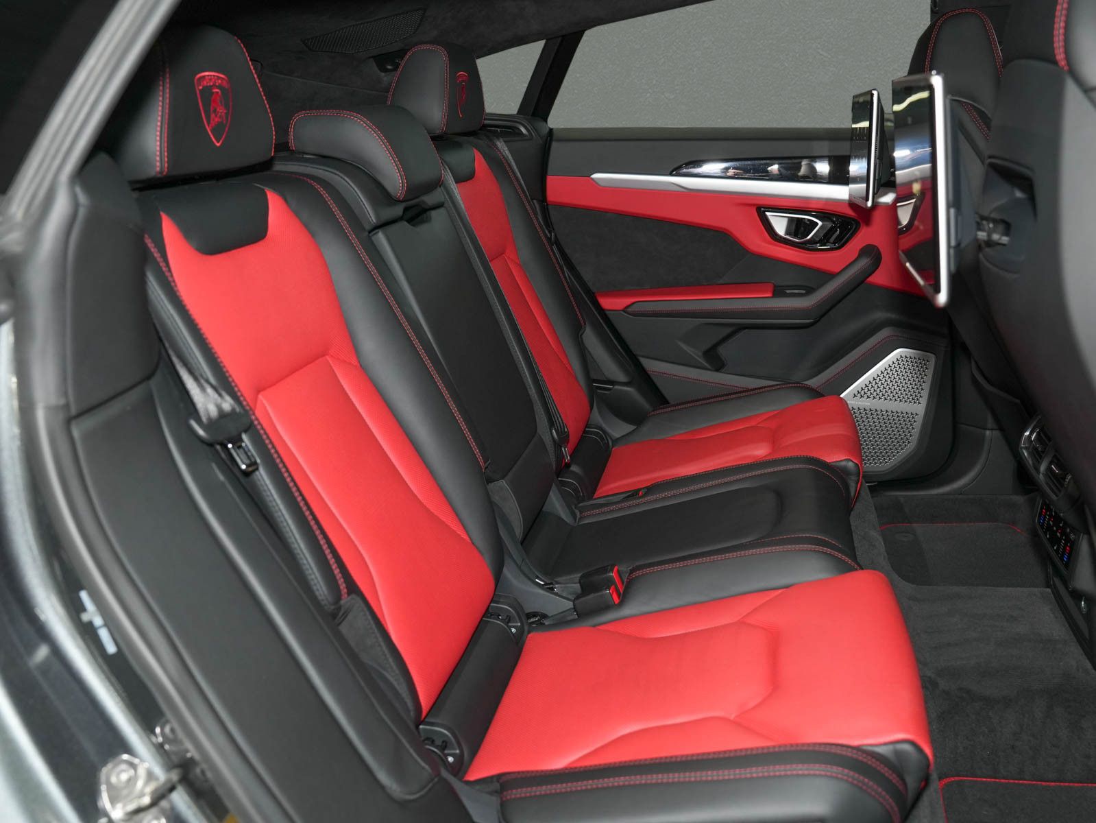 Lamborghini Urus - B&O 3D|ADAS|Sitzbelüftung+Massage|Pano foto 18