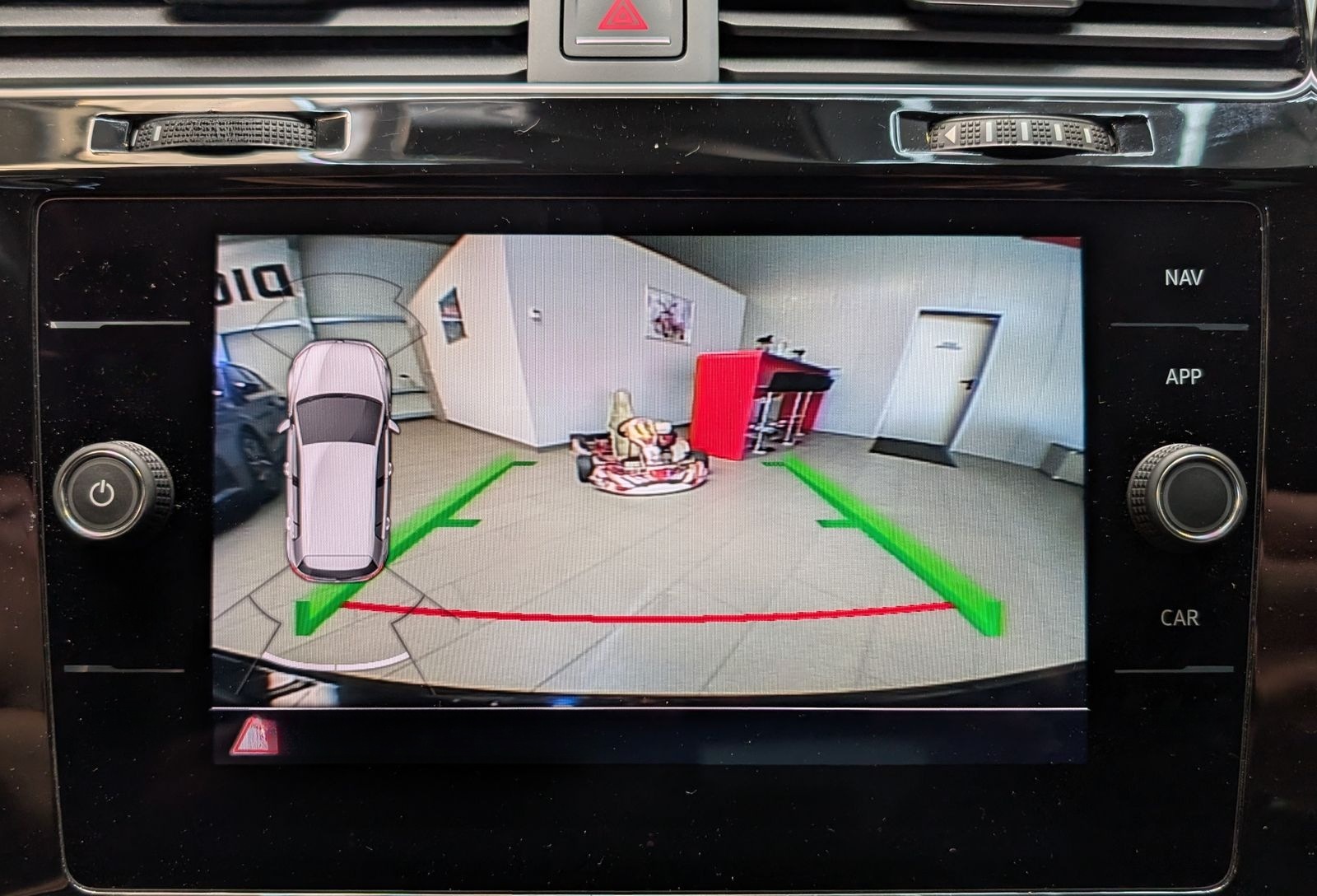 Volkswagen Golf 2.0 DSG GTI Performance BMT LED Cam ACC 19" foto 24