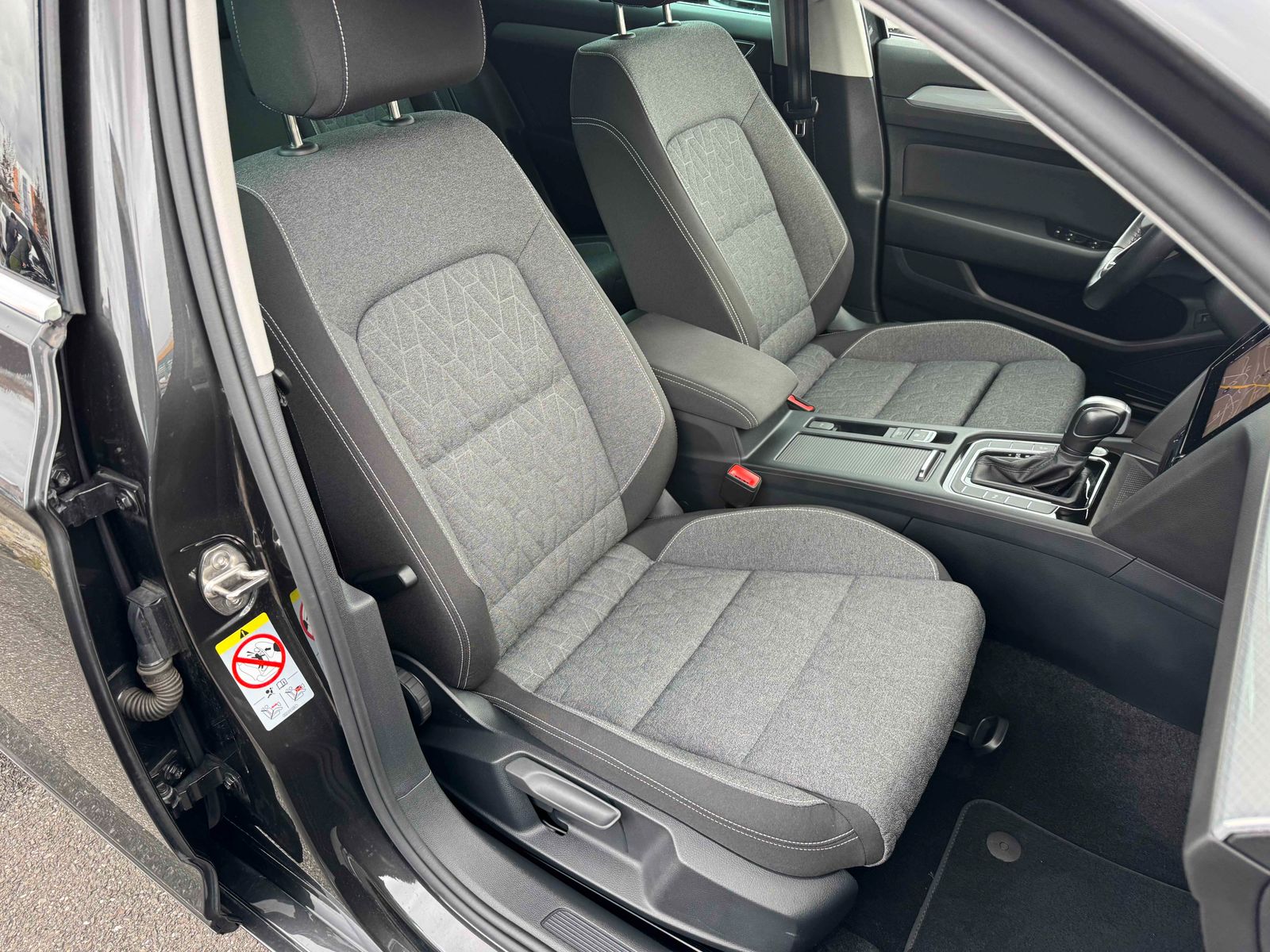 Volkswagen Passat Variant Business 2.0 TDI DSG AHK ACC LED foto 12