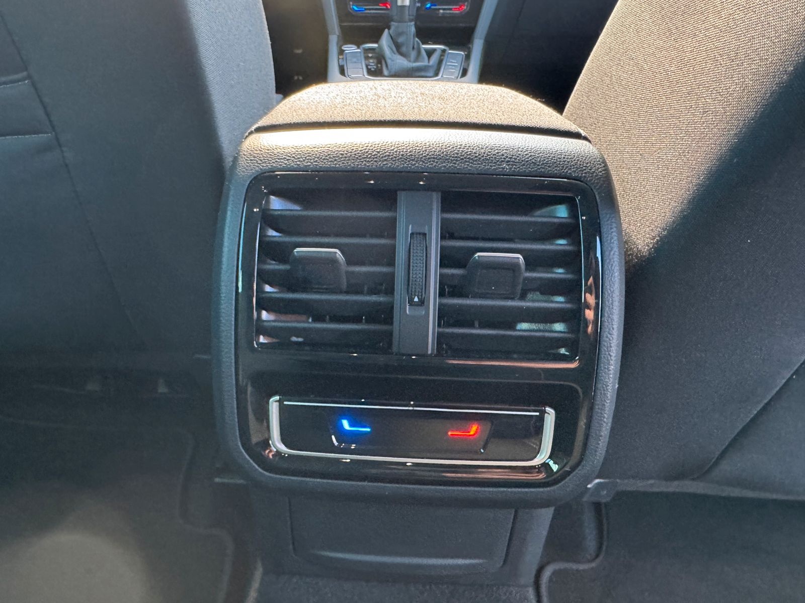 Volkswagen Passat Variant Busin. 2.0 TDI DSG AHK ACC IQ KAM foto 15