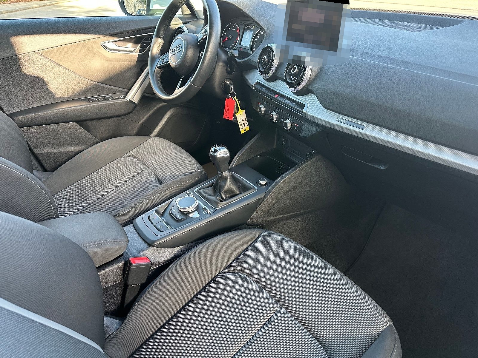 Audi Q2 30 TDI advanced,Navi,Kamera,Sitzh.,AHK,PDC foto 2