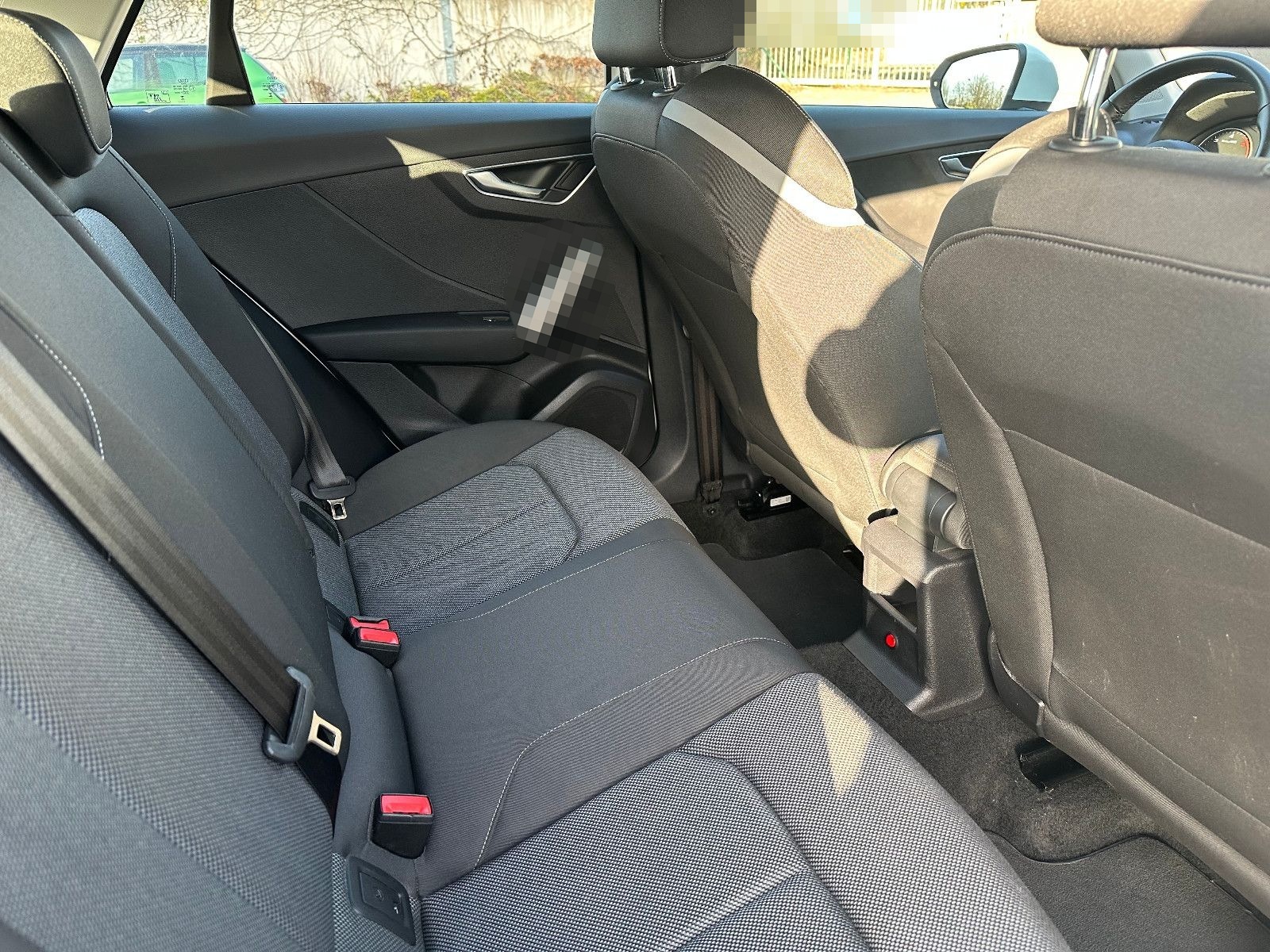 Audi Q2 30 TDI advanced,Navi,Kamera,Sitzh.,AHK,PDC foto 4