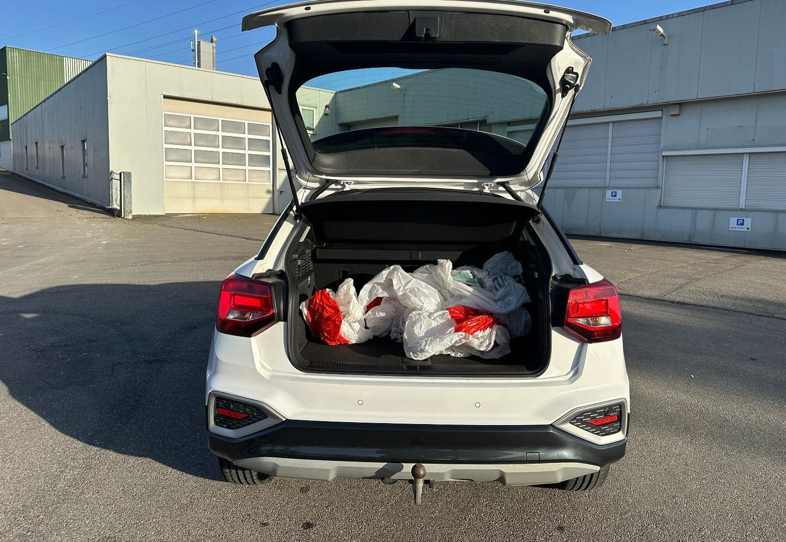 Audi Q2 30 TDI advanced,Navi,Kamera,Sitzh.,AHK,PDC foto 6