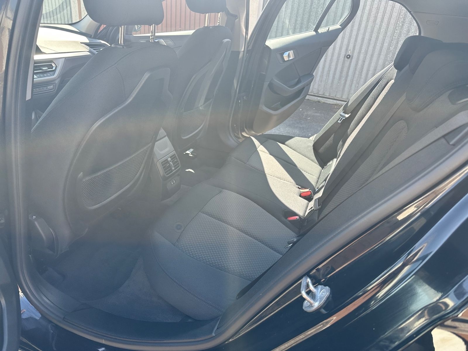 BMW 118 d/LED/navi/temp/pdc foto 11