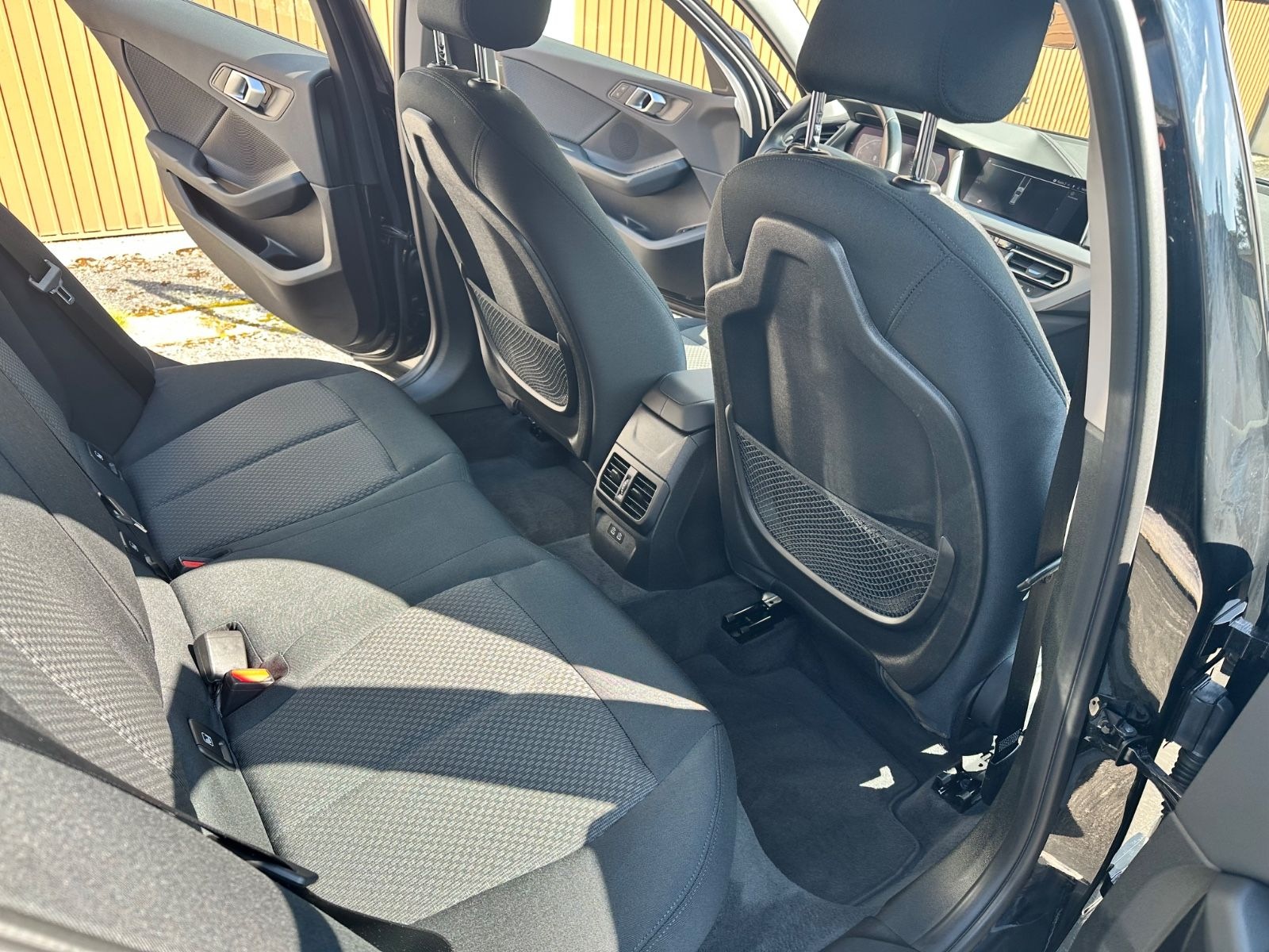 BMW 118 d/LED/navi/temp/pdc foto 12