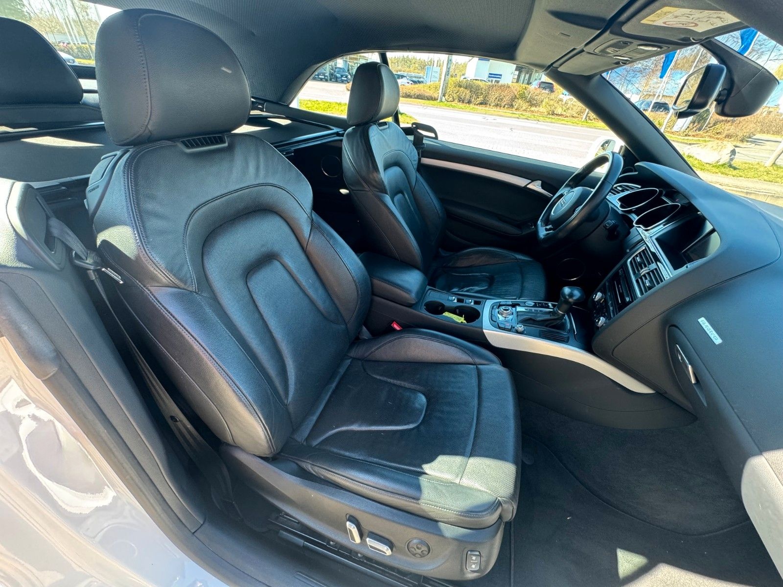 Audi A5 Cabriolet 2.0 TFSI quattro foto 3