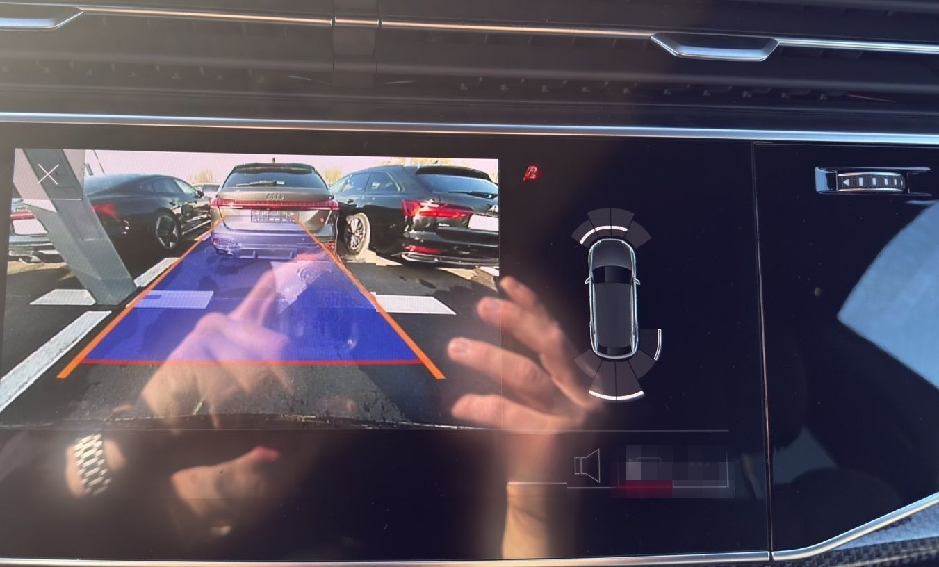 Audi Q8 50 TDI Q S LINE COMPETITION + LM23 PANO KAMER foto 16