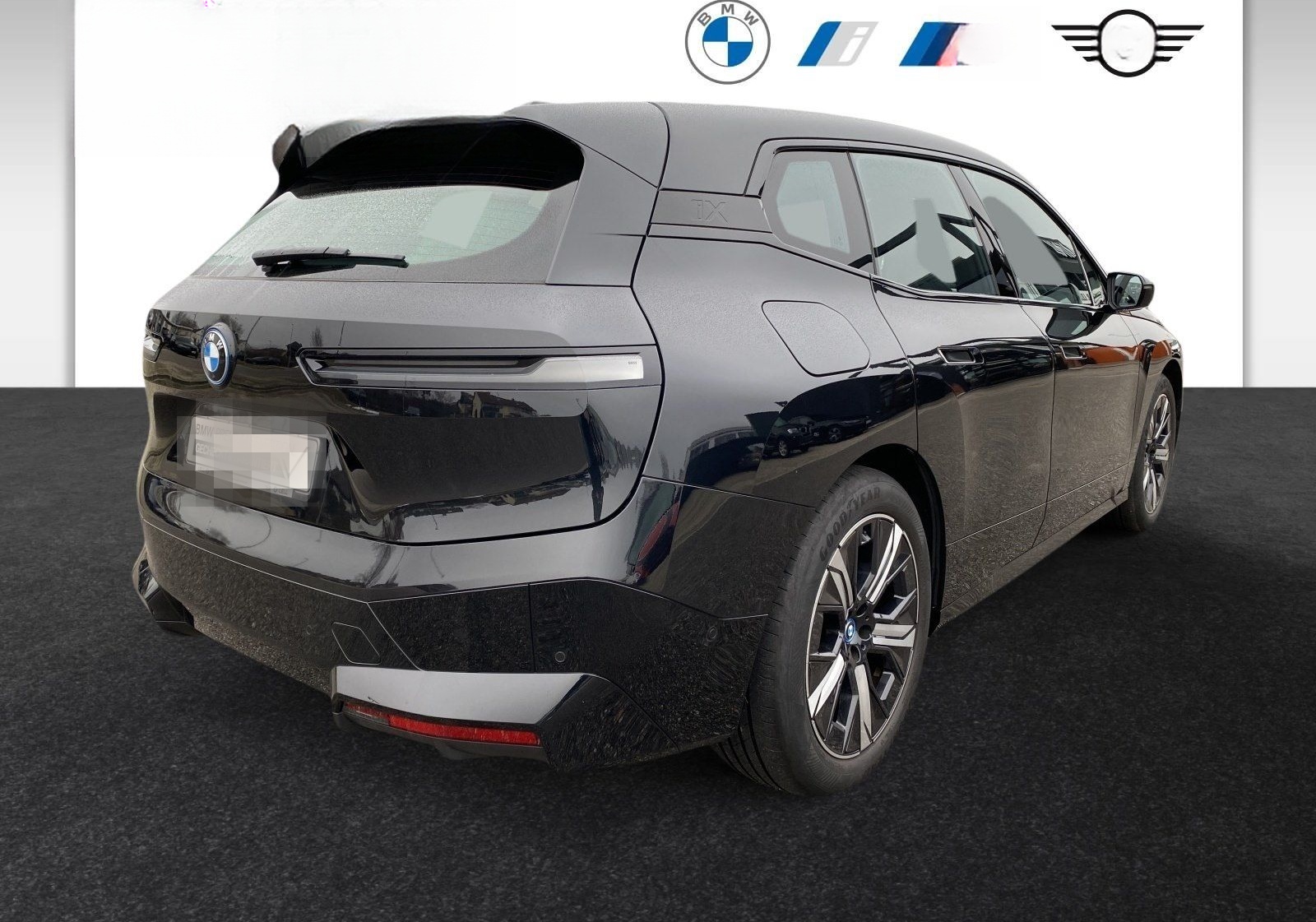 BMW iX xDrive40 Sportpaket DAB Harman RFK 21LM foto 2