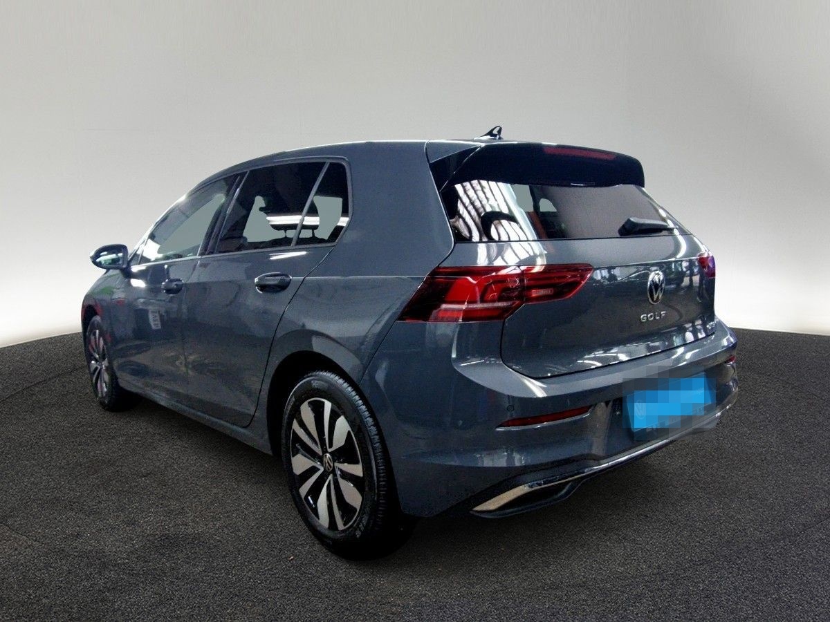 Volkswagen Golf 8 GOAL 1.5 eTSI DSG LED+ AHK IDA TRAVEL KAM foto 3