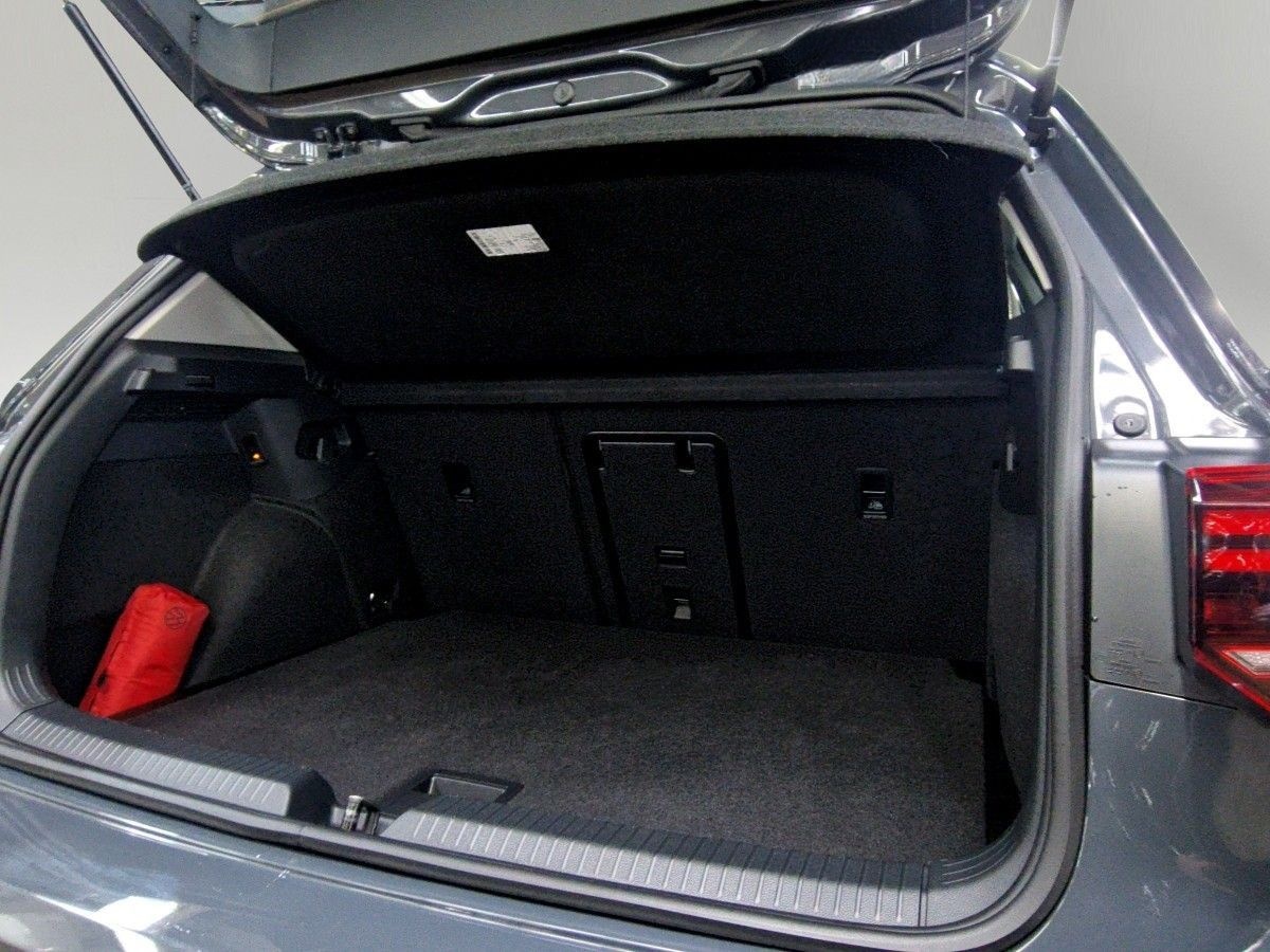 Volkswagen Golf 8 GOAL 1.5 eTSI DSG LED+ AHK IDA TRAVEL KAM foto 8
