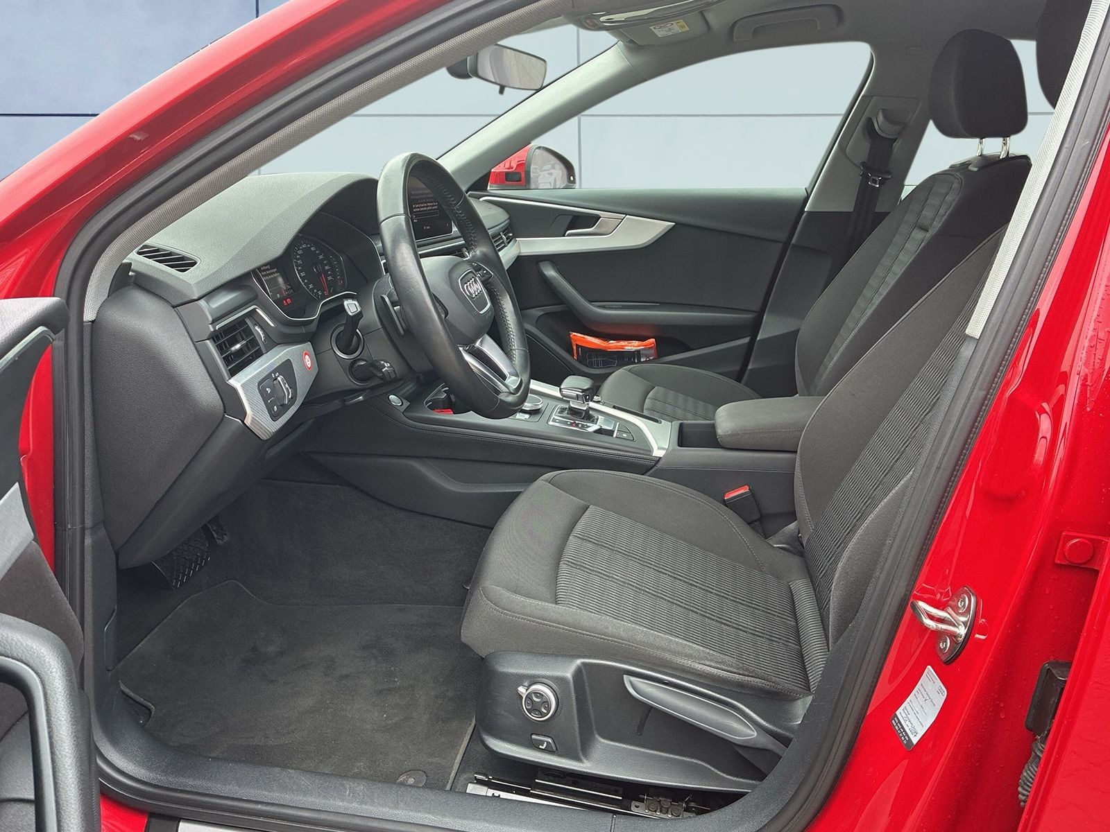 Audi A4 Avant Design 35 TDI 110(150) kW(PS) S tronic foto 9