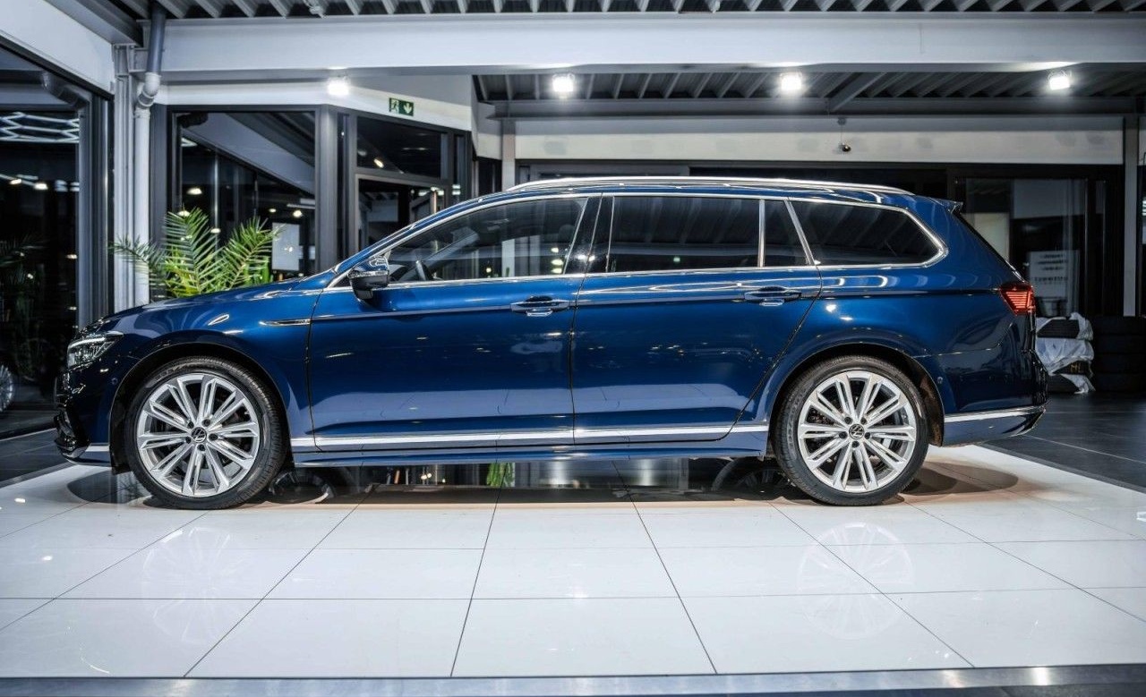 Volkswagen Passat 2.0 TDI DSG 2x R-Line STAHZG H&K PANO AHK foto 11