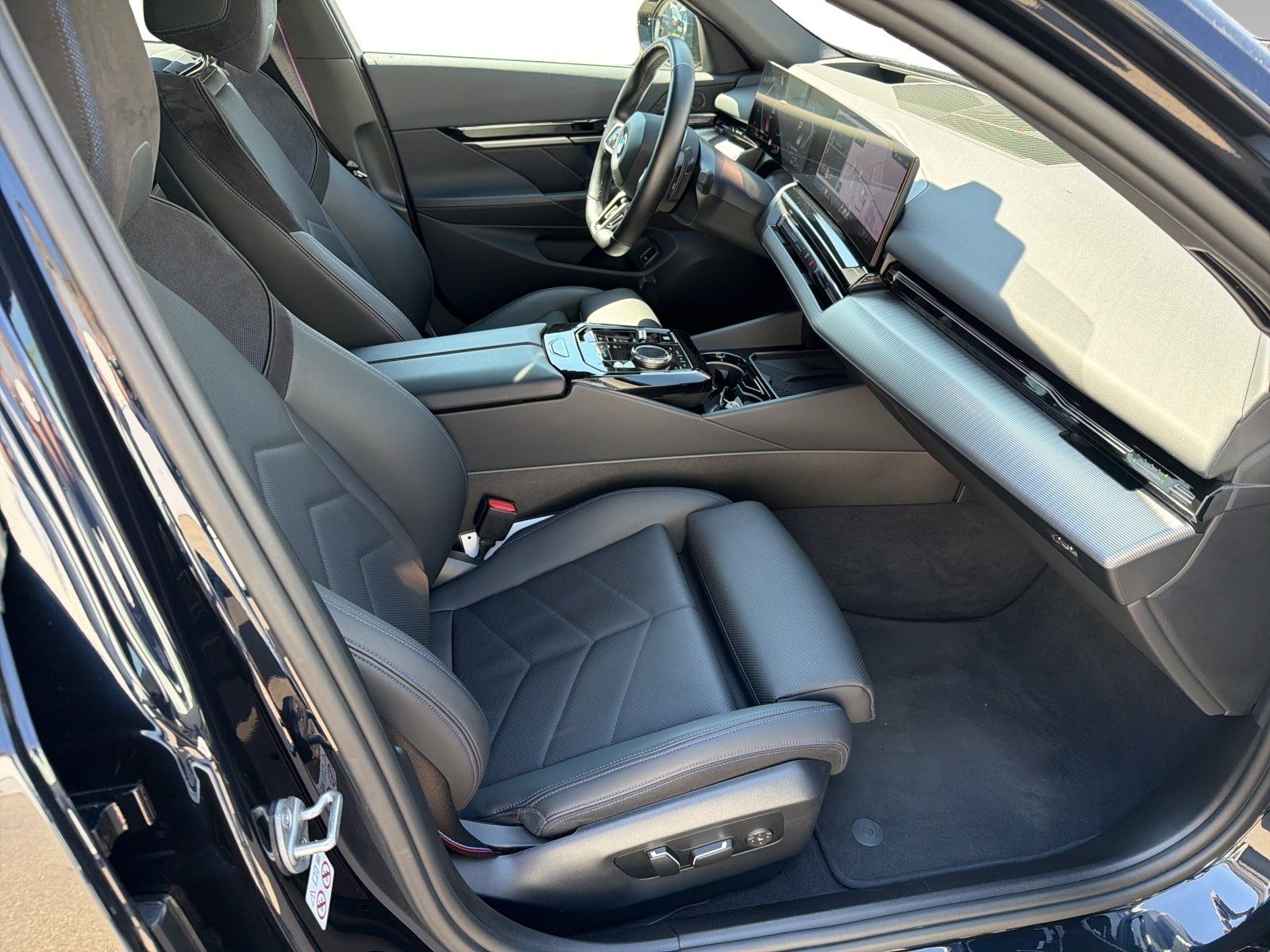 BMW 520d Limousine AHK SHZ HiFi foto 10