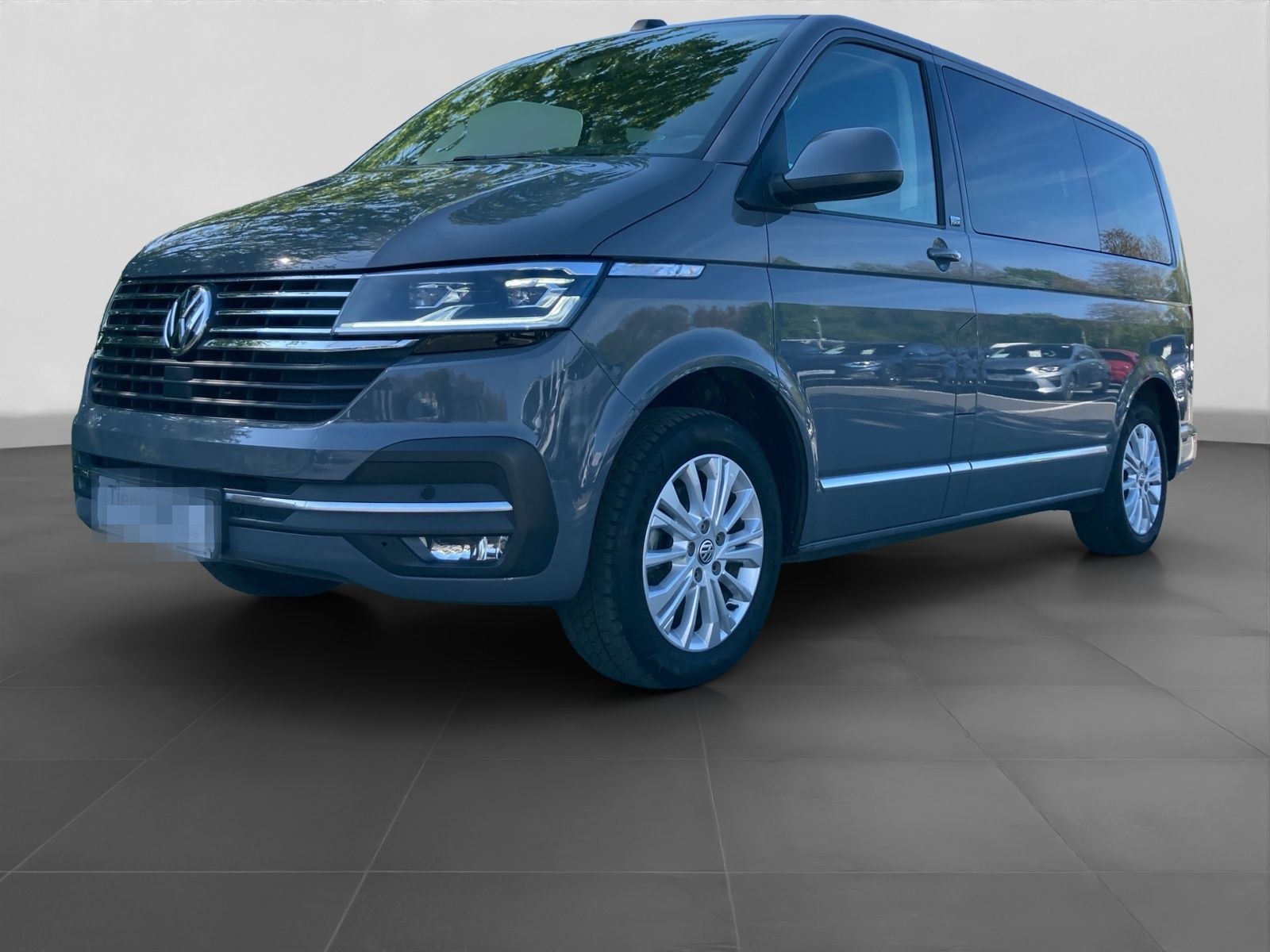 Volkswagen T6.1 Multivan 2.0 TDI DSG GENERATION SIX AHK KAM foto 2