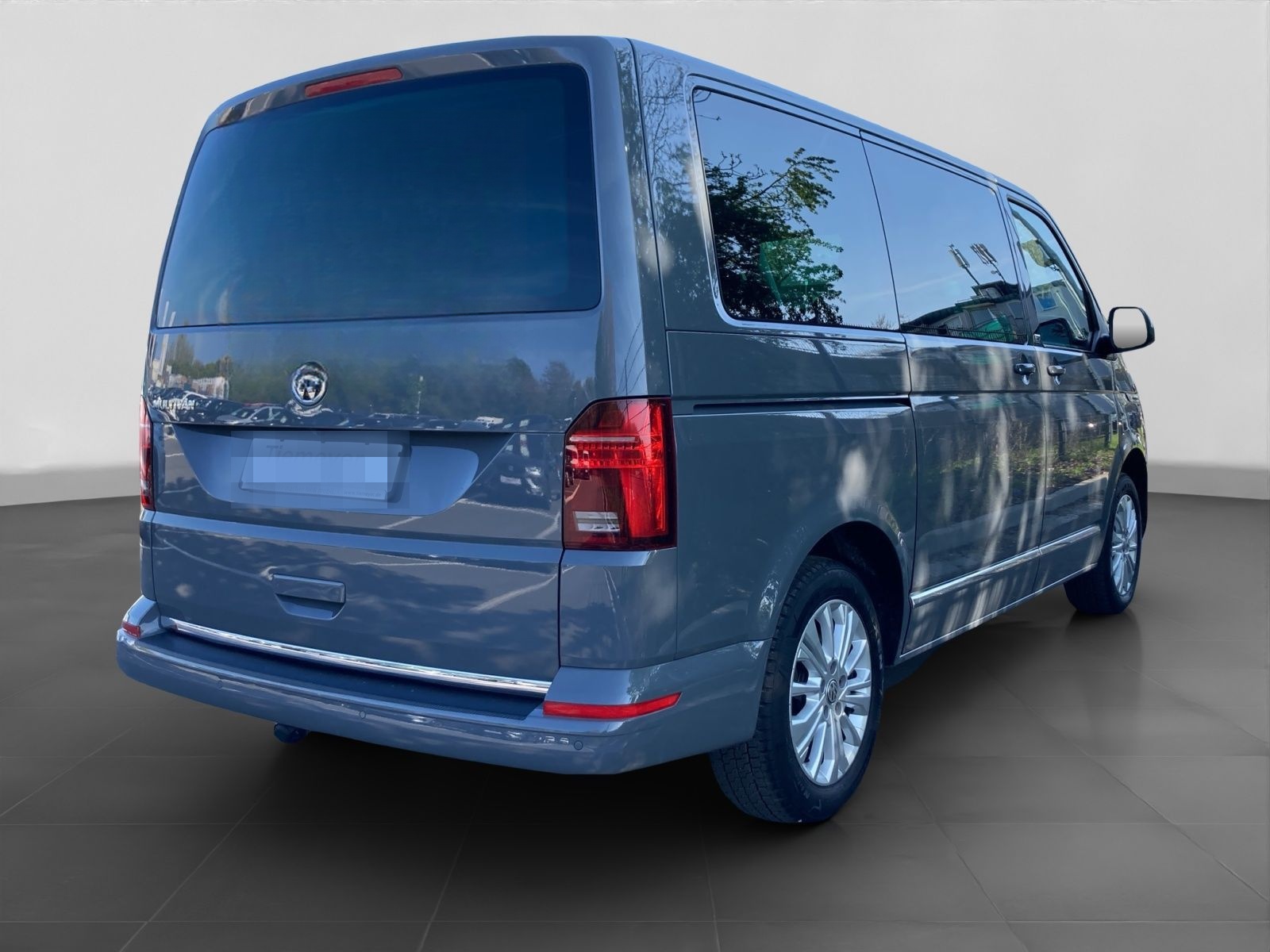 Volkswagen T6.1 Multivan 2.0 TDI DSG GENERATION SIX AHK KAM foto 3