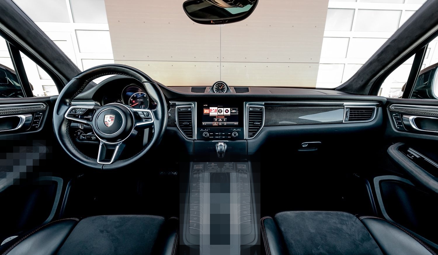 Porsche Macan Turbo mit Performance Paket foto 10