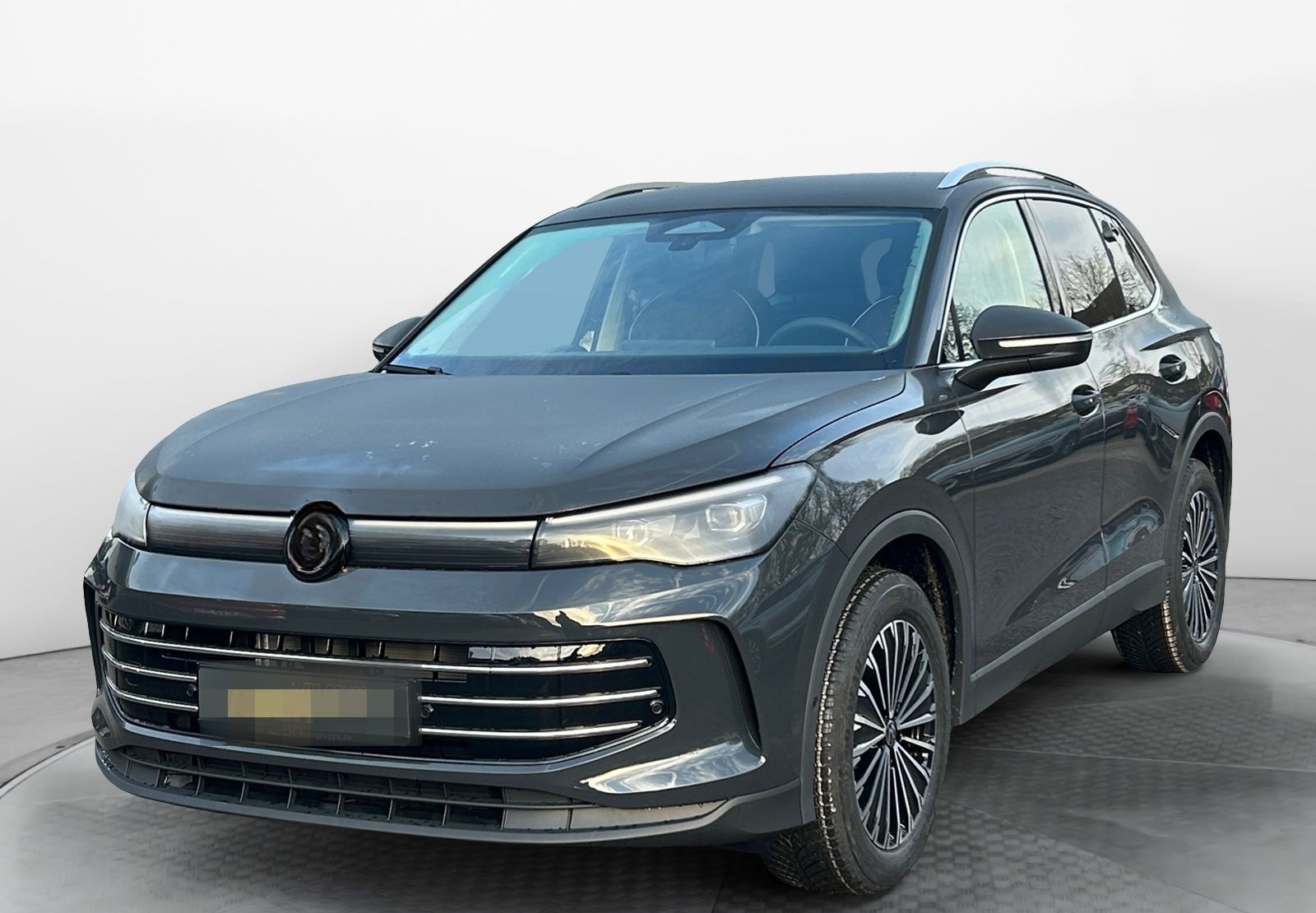 Volkswagen Tiguan 1.5eTSI Elegance DSG Navi LED foto 2
