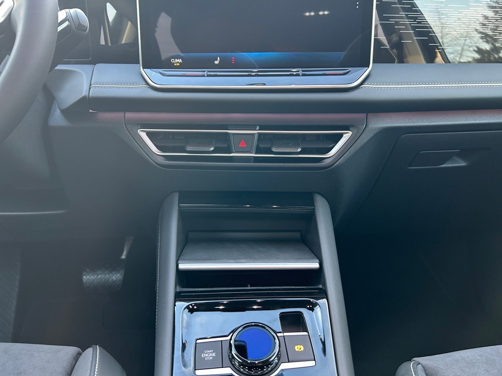 Volkswagen Tiguan 1.5eTSI Elegance DSG Navi LED foto 9