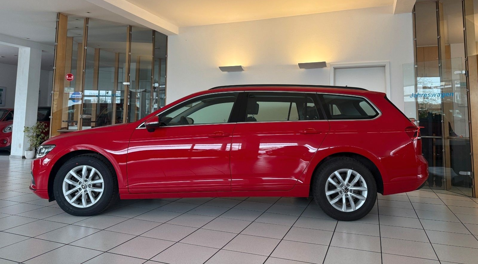 Volkswagen - 100 % QUALITÄT. AUTOMATIK FAMILIENKOMBI + AHK foto 14