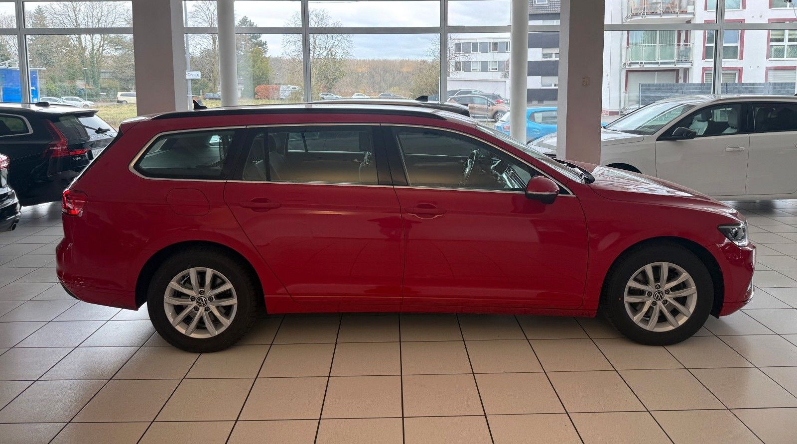 Volkswagen - 100 % QUALITÄT. AUTOMATIK FAMILIENKOMBI + AHK foto 18