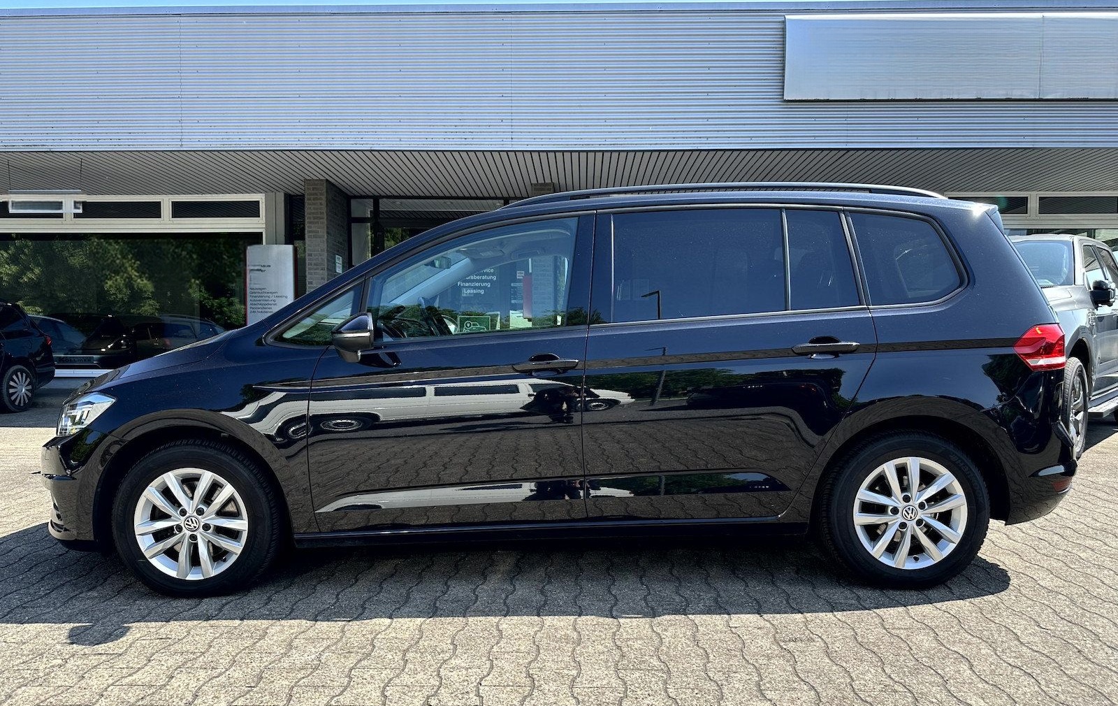 Volkswagen Touran Comfortline DSG*LED*ACC*AHK*RFK*el.Heckkl foto 11