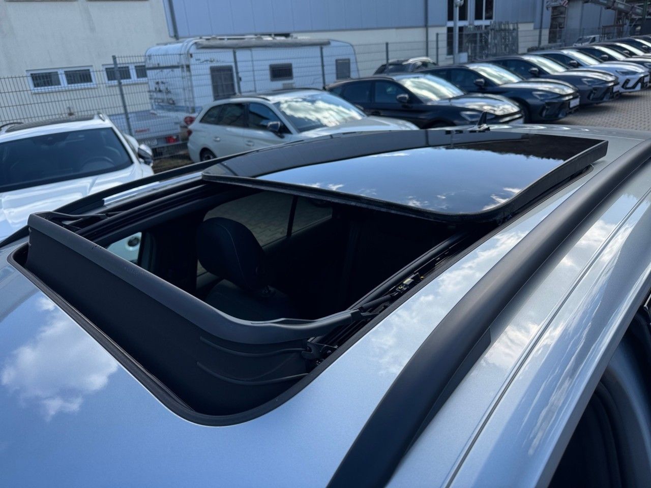 Volkswagen T-Roc Black Edition 1.5TSI DSG MATRIX+PANO+19Alu foto 14