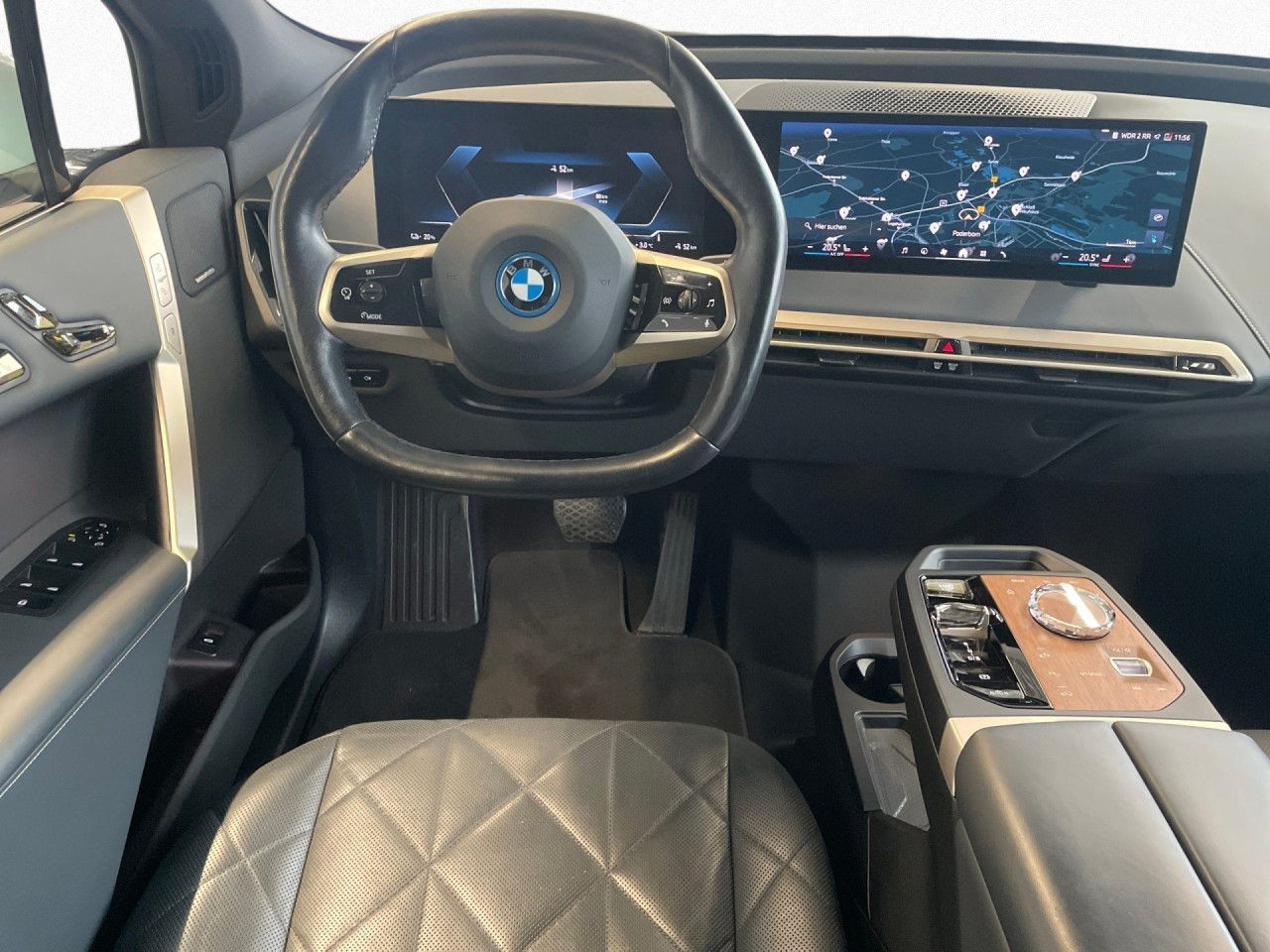 BMW iX xDrive40 Sportpaket 22"Laser,DAProf,360°SKY foto 13