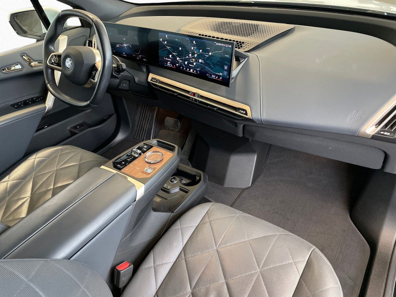 BMW iX xDrive40 Sportpaket 22"Laser,DAProf,360°SKY foto 10