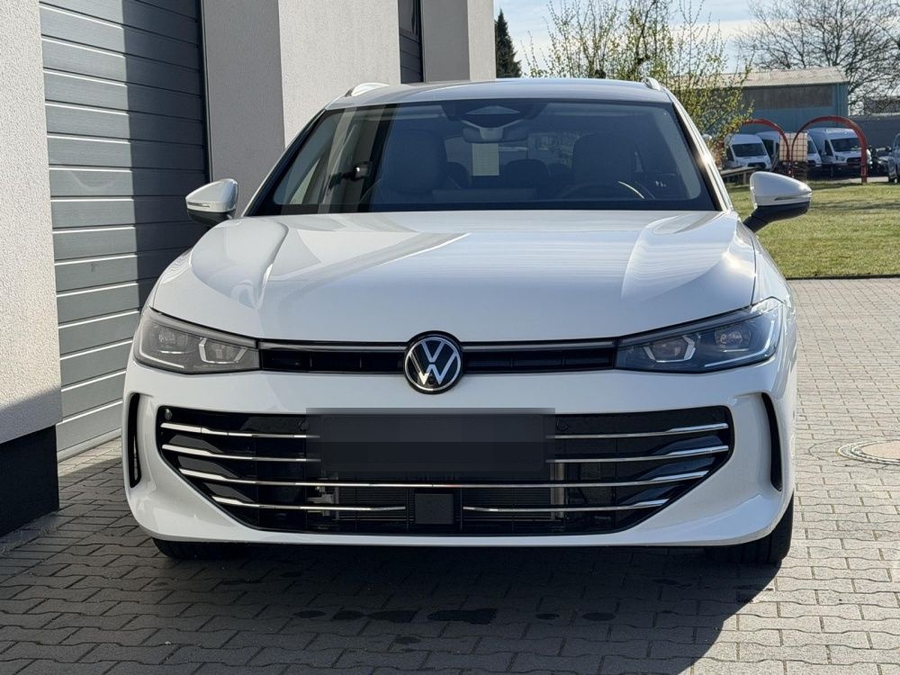 Volkswagen Passat Variant Elegance 1,5 eTSI DSG Leder DCC foto 3
